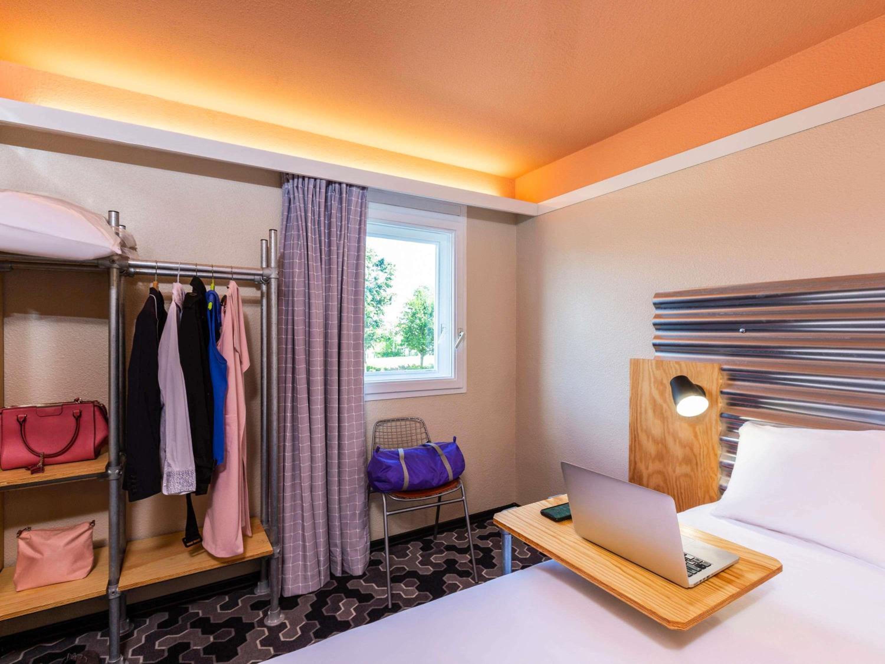 Accessible Double Room - Photo 2