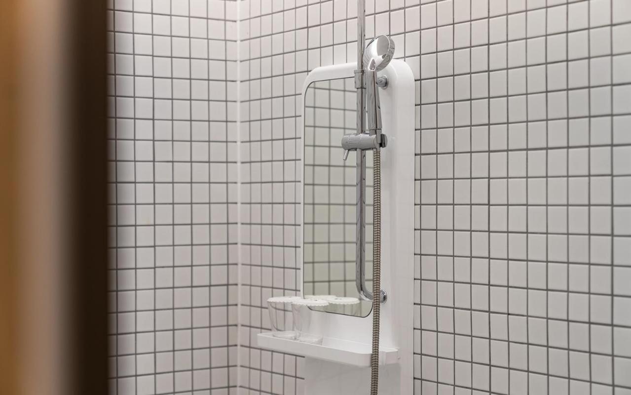 Medium Standard - Photo 9