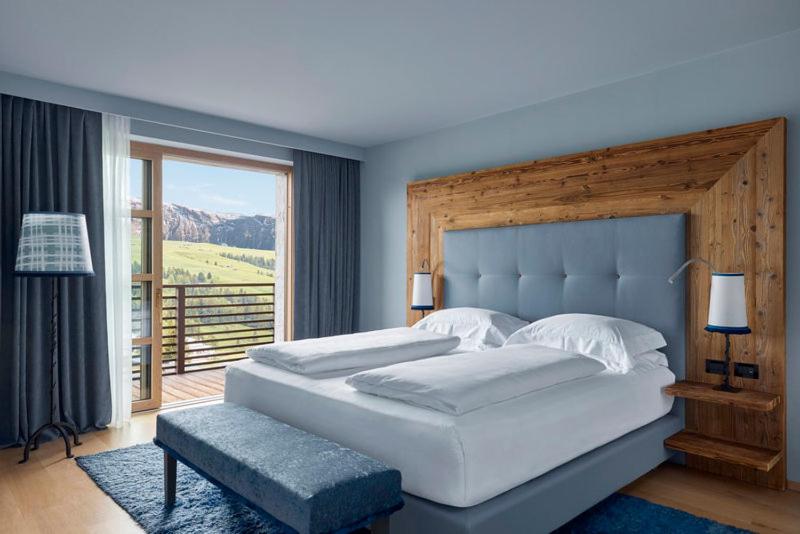 Suite with Mountain View photo 1