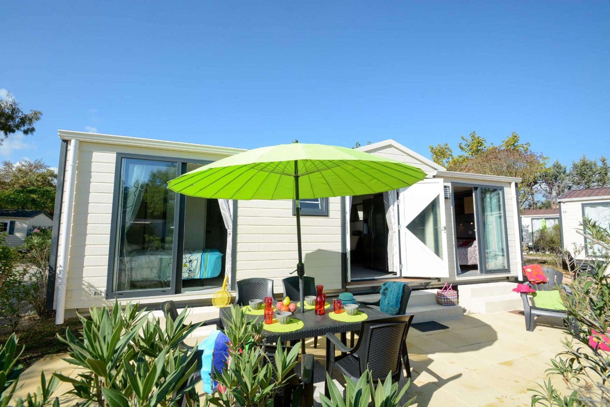 Mobile Home photo 3