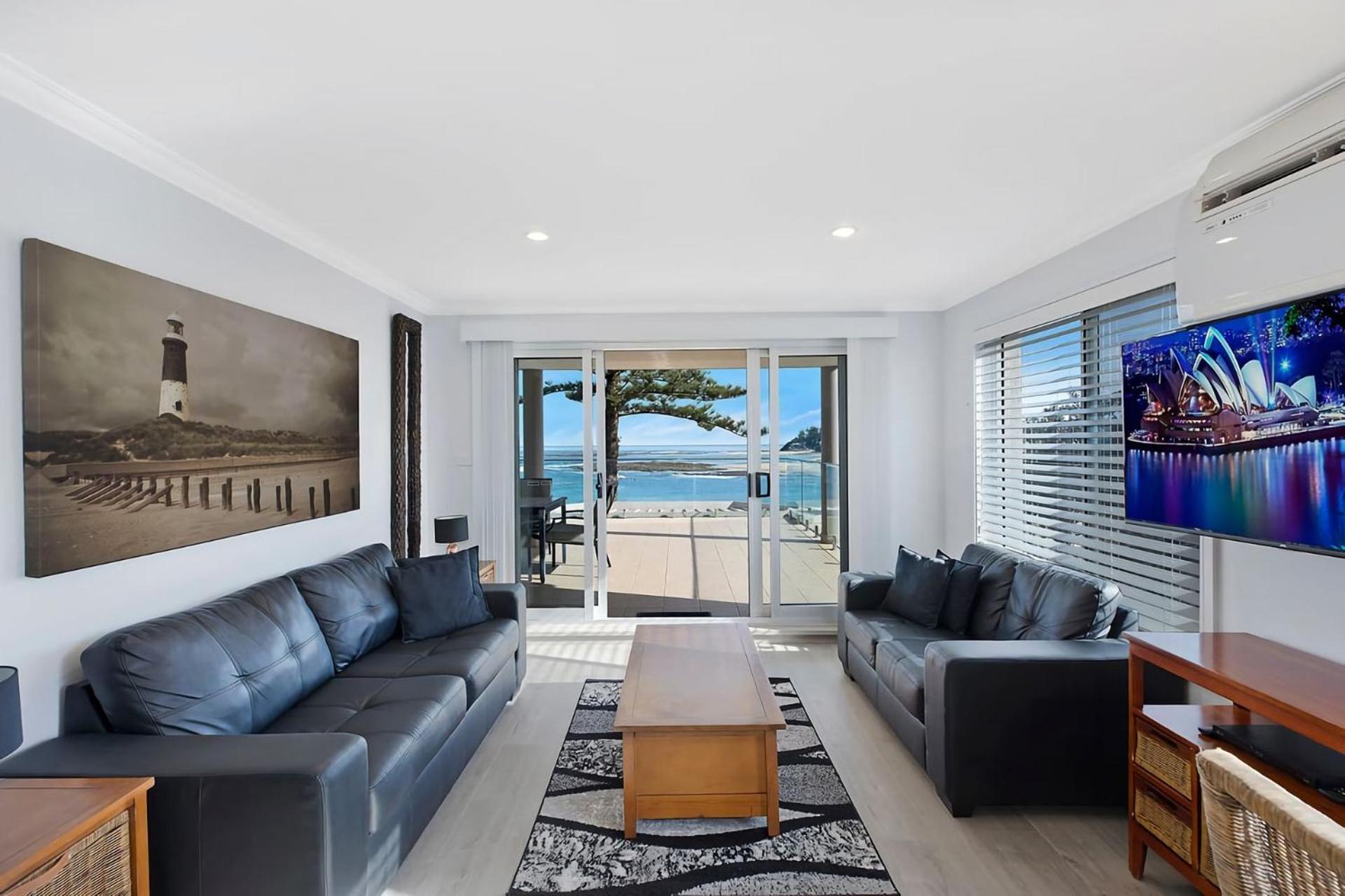 Apartment with Sea View photo 1