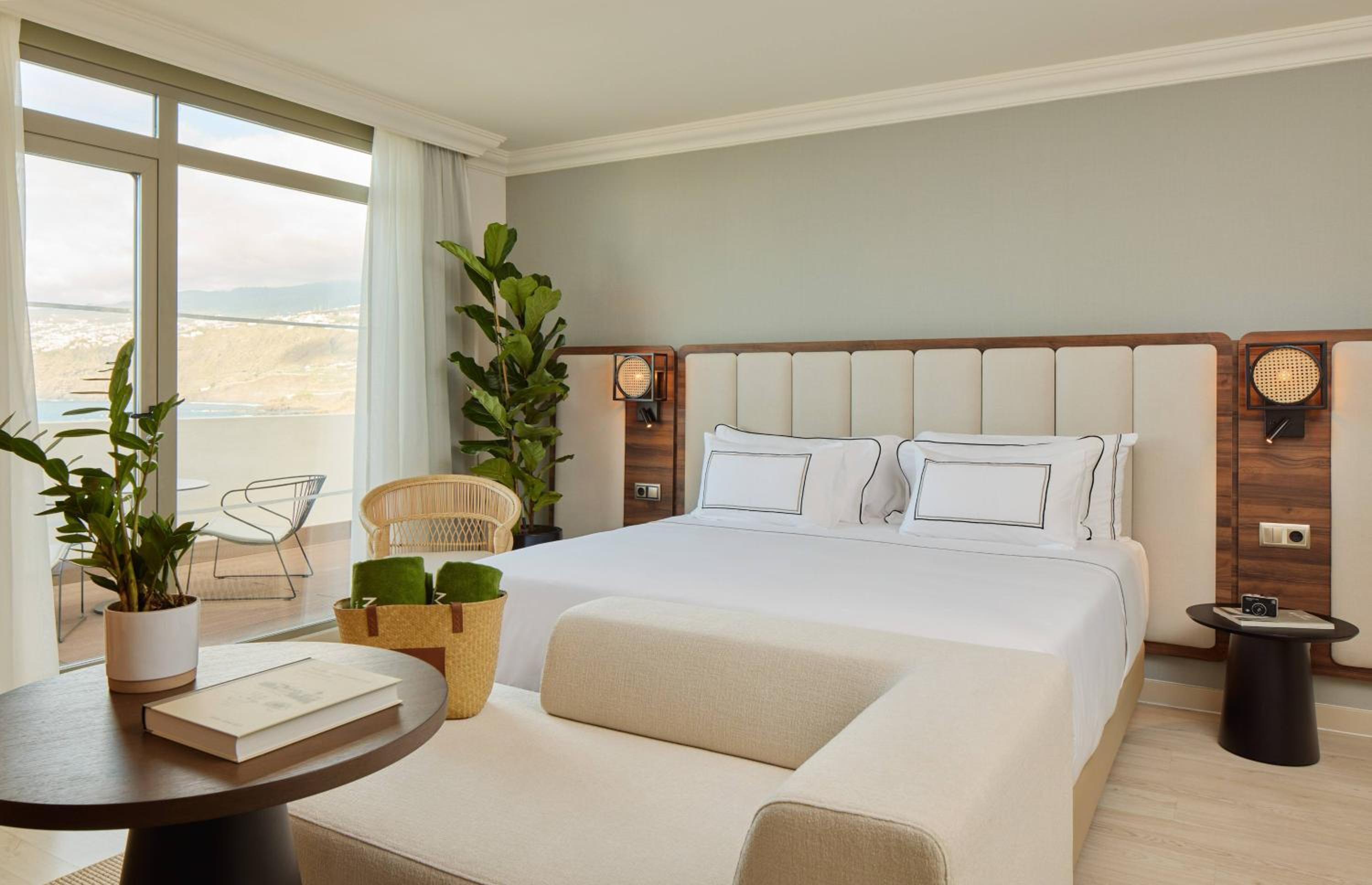 The Level Grand Premium Frontal Sea View