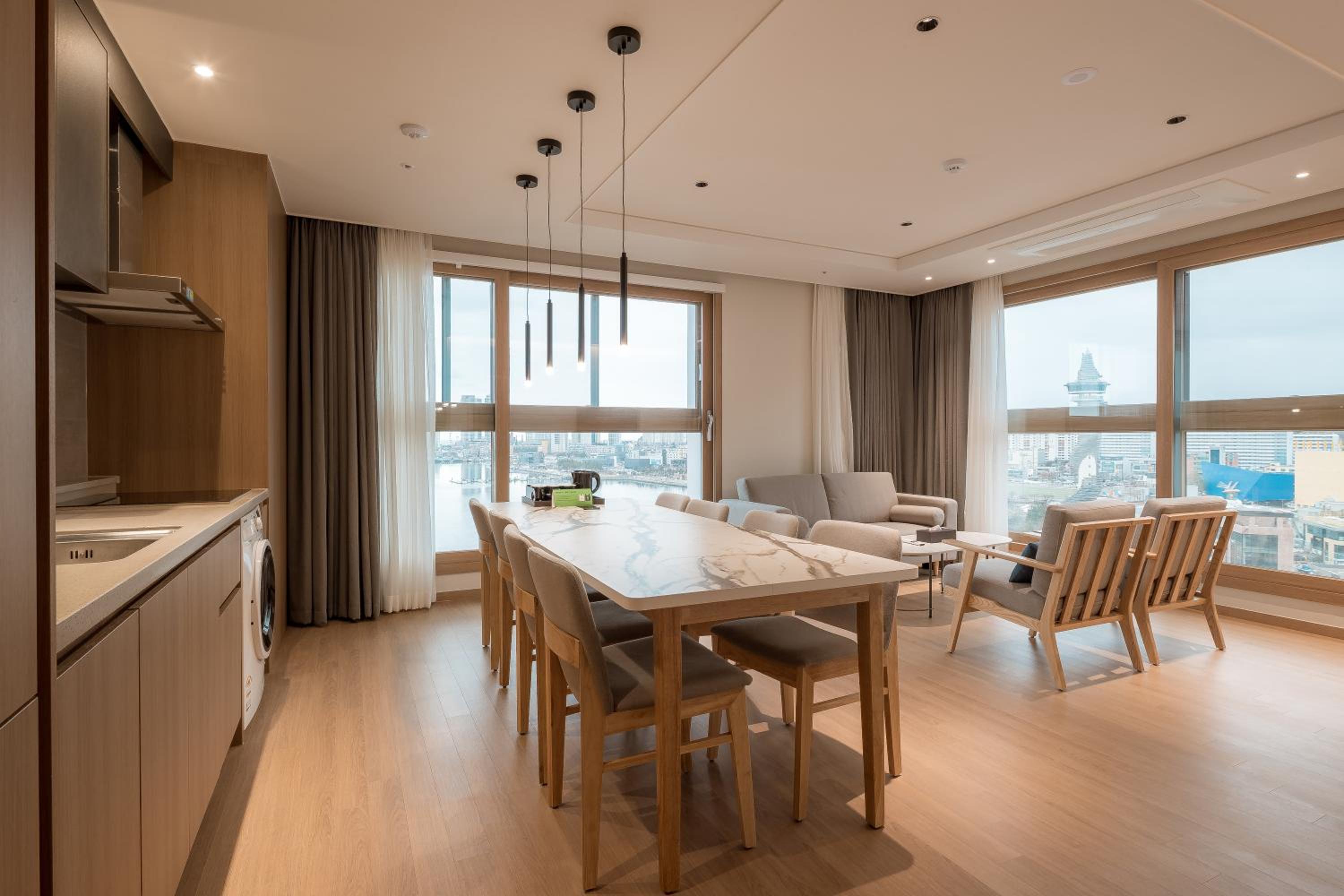  Royal Suite - Photo 9