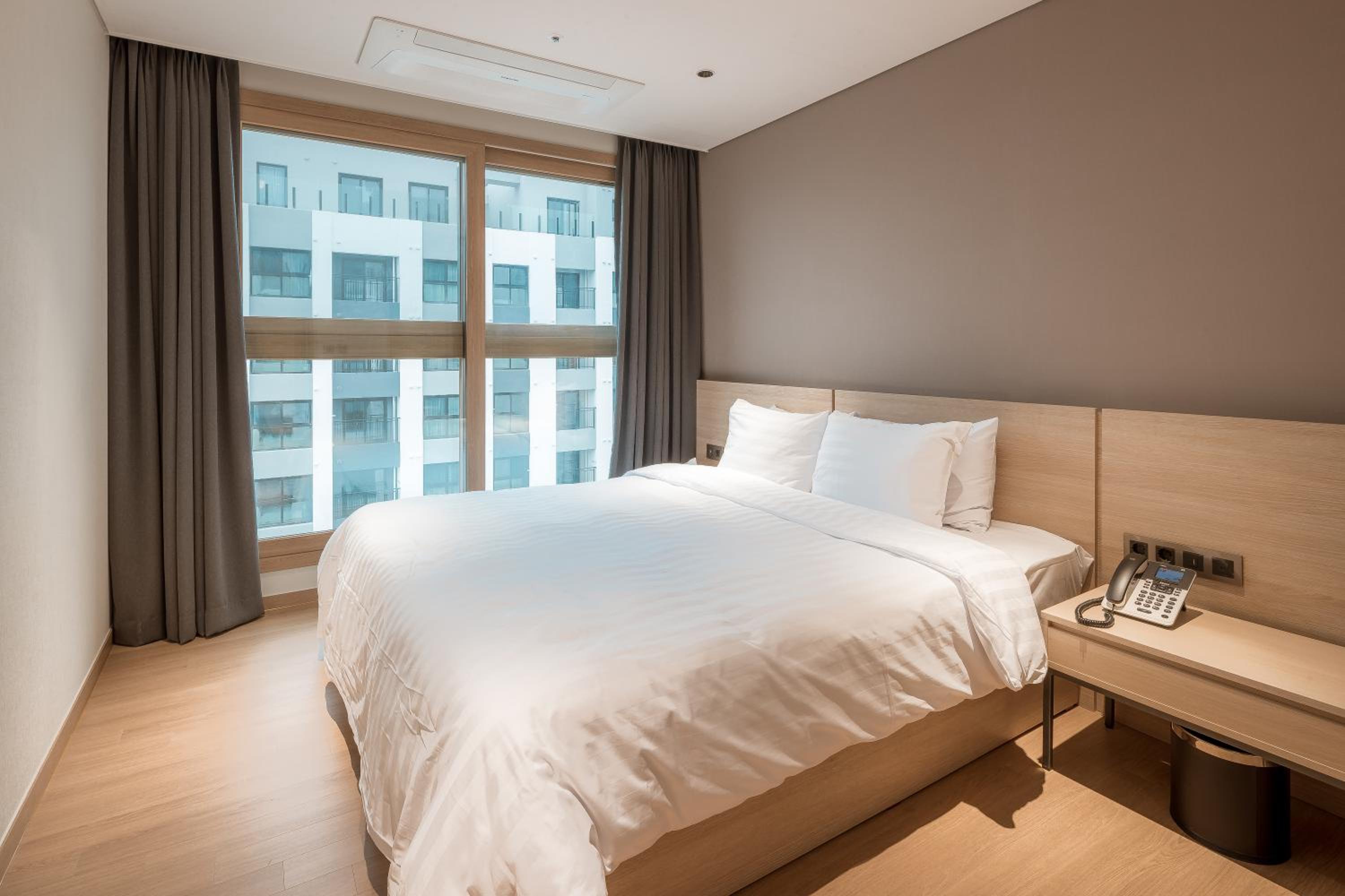  Royal Suite - Photo 15