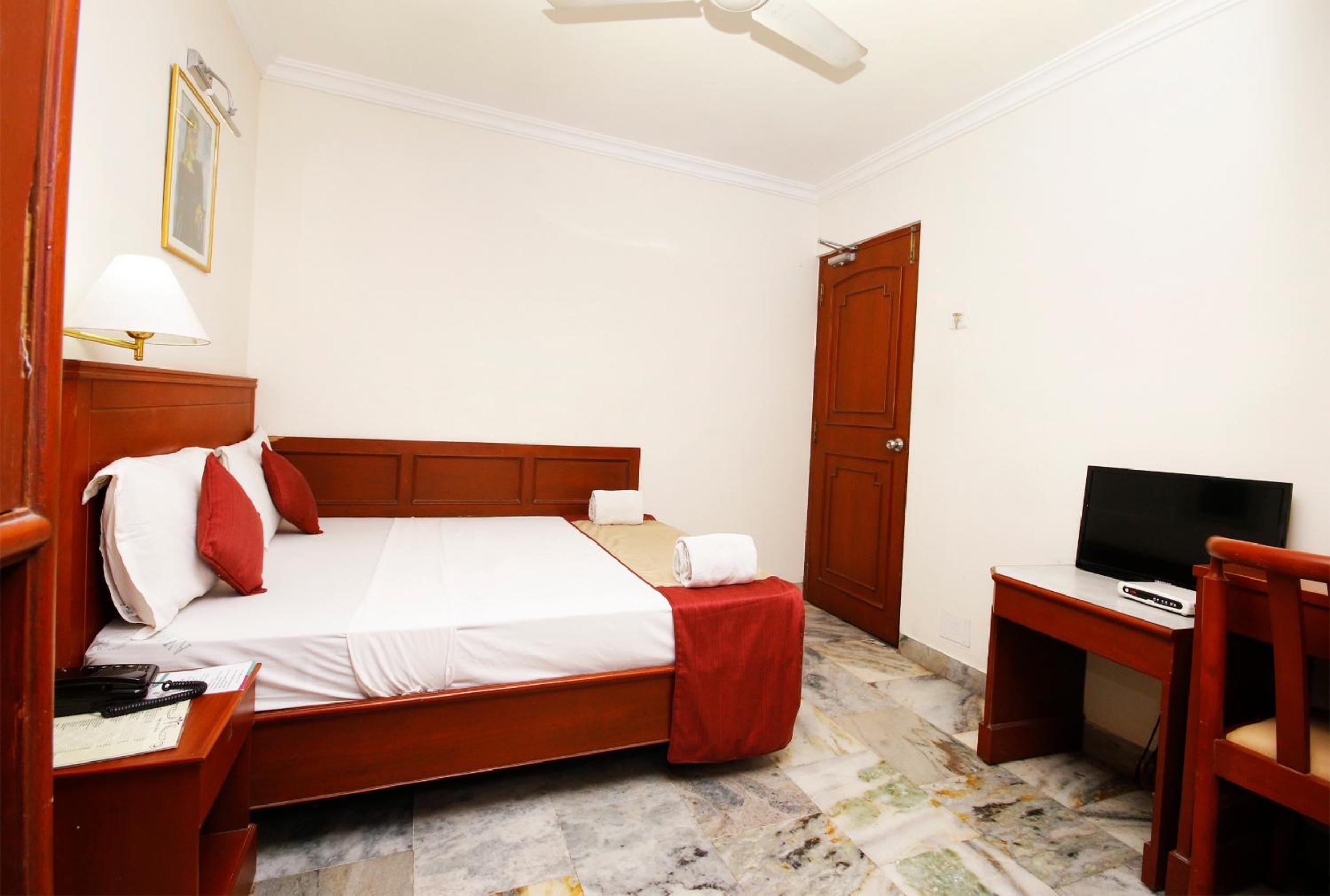 Standard Double or Twin Room (no AC)