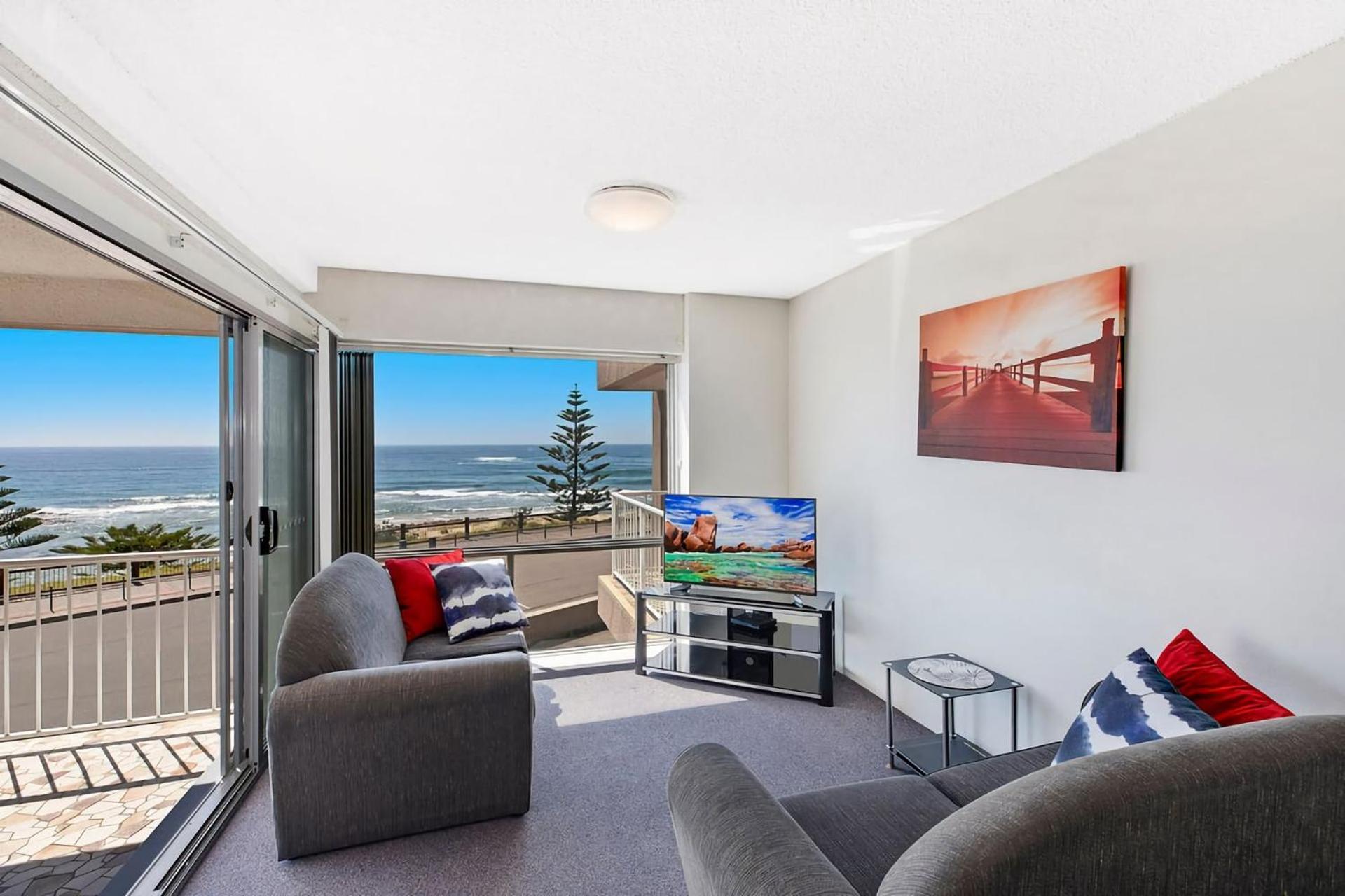 Apartment photo 3