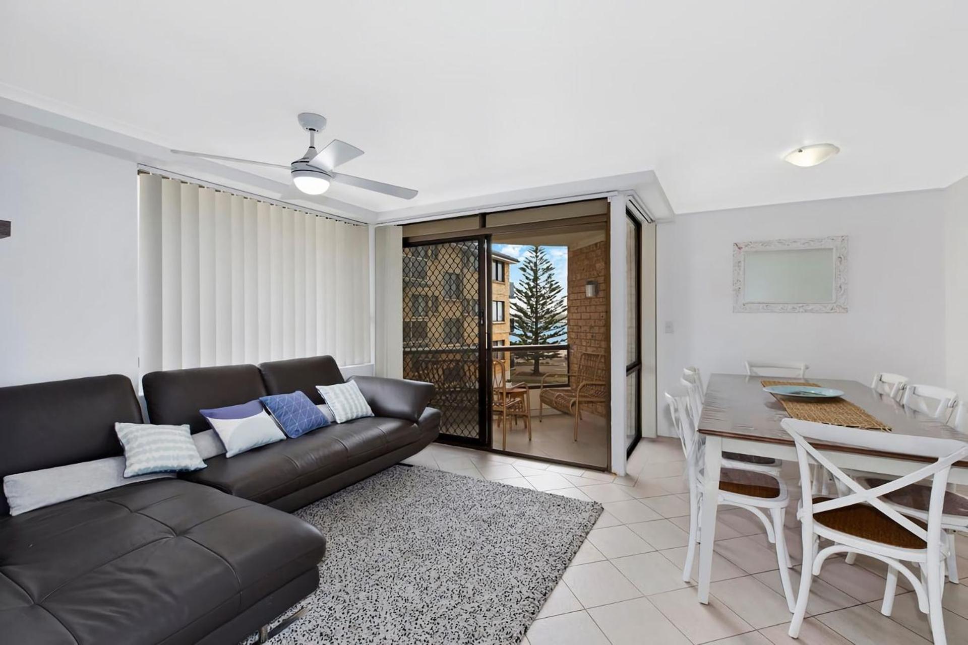 Apartment - Photo 2