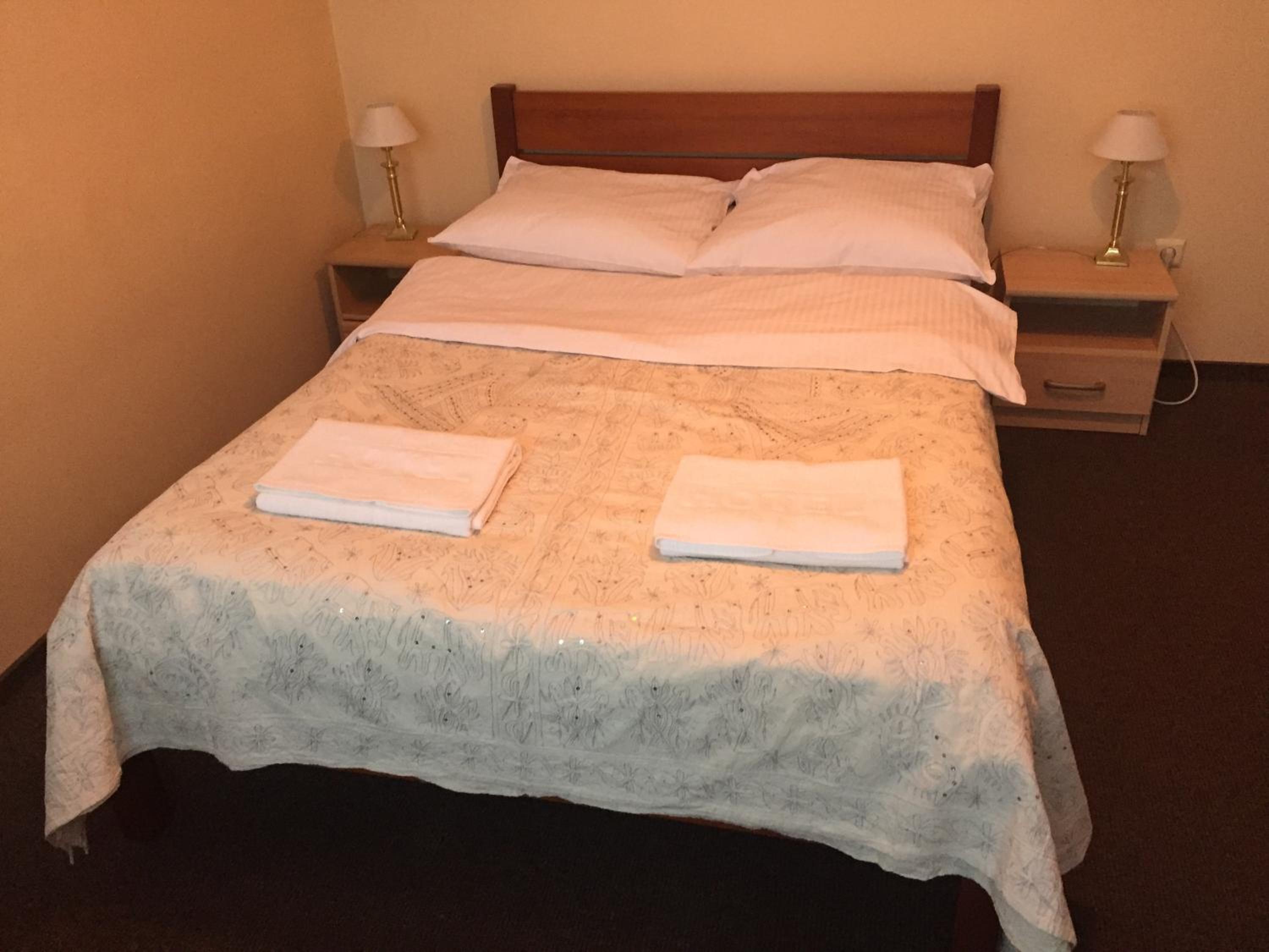 Double Room - Photo 2