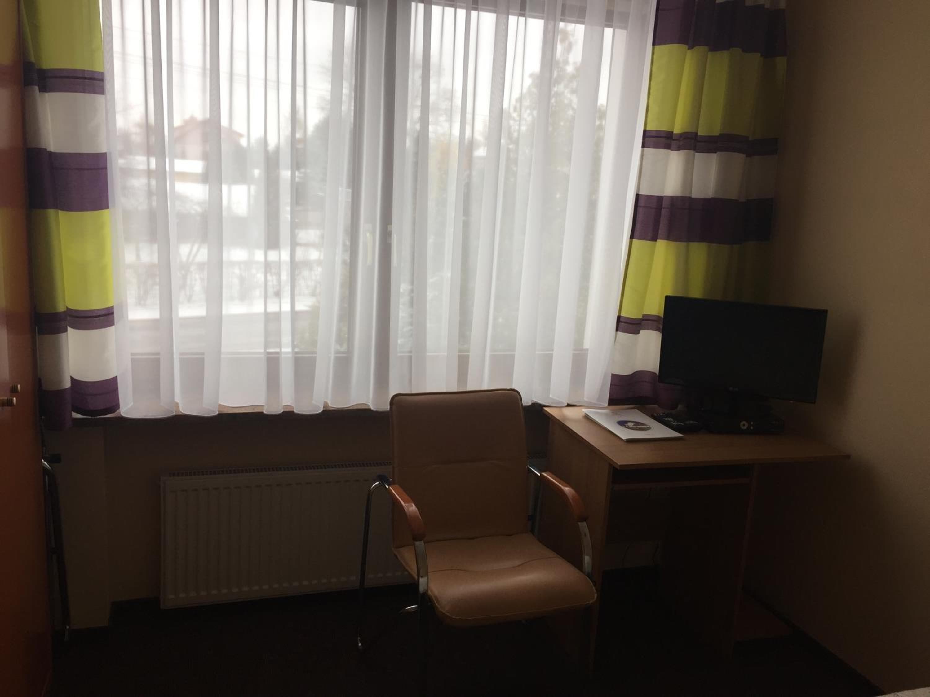 Double or Twin Room - Photo 3