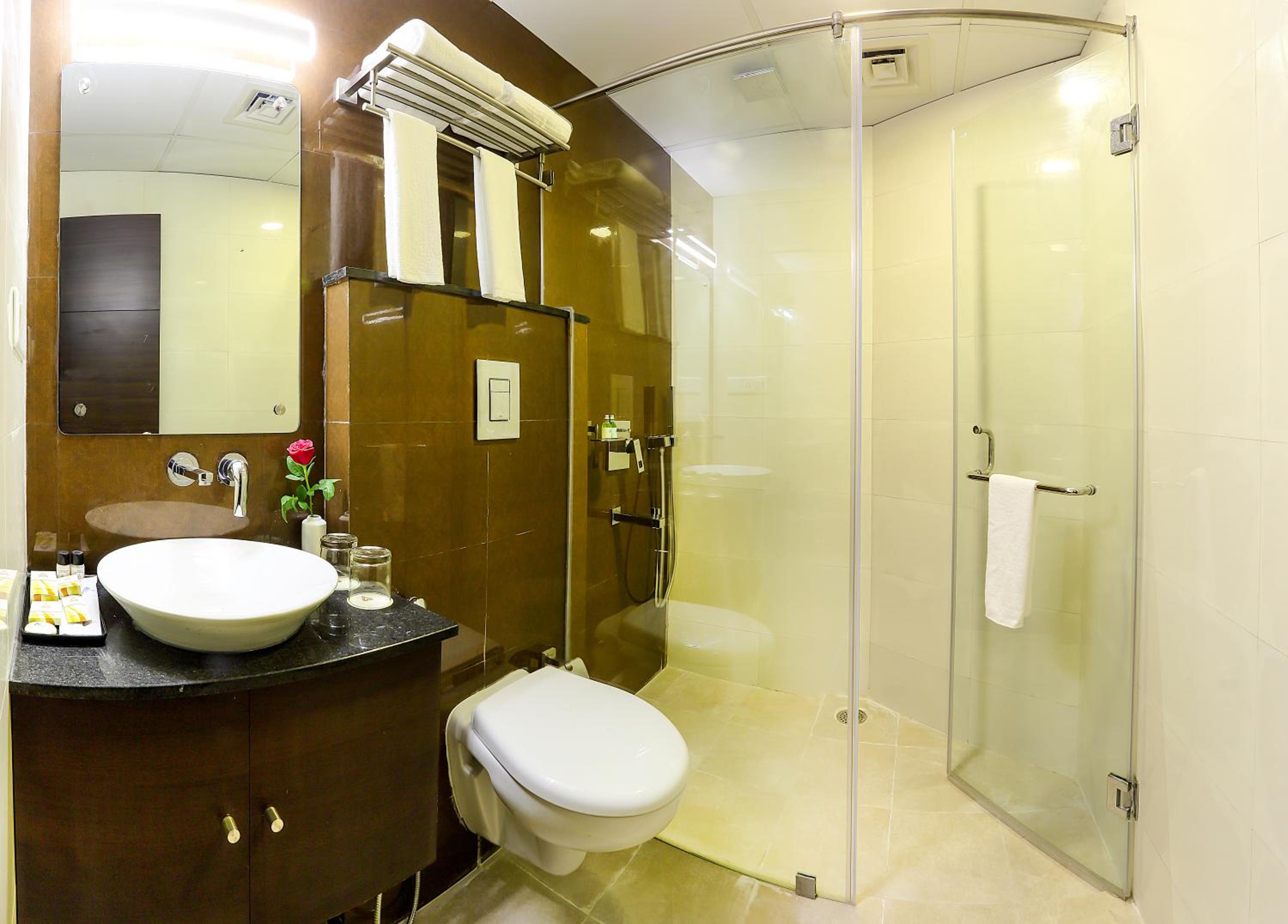 Budget Double Room photo 3