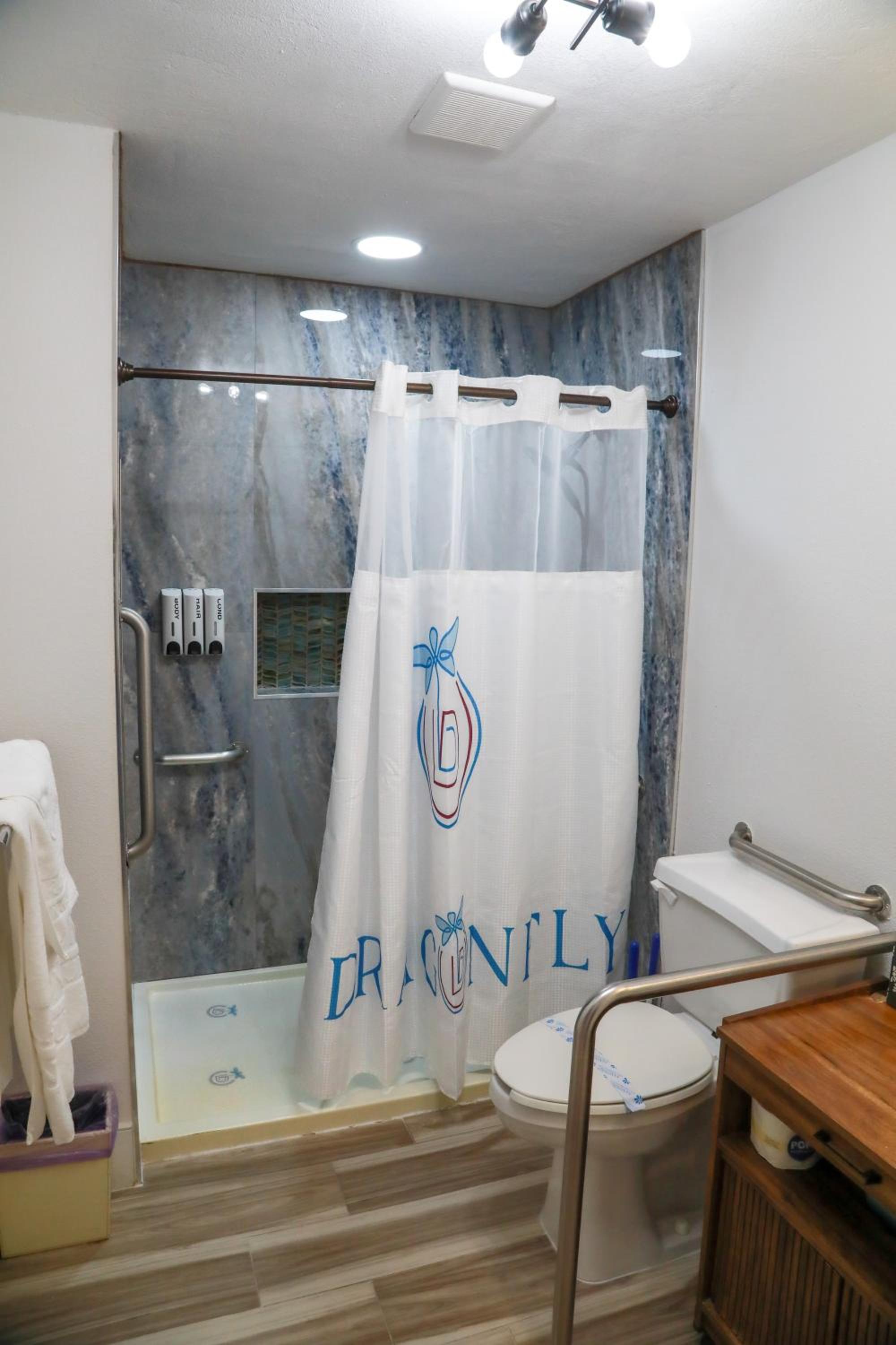 Dragonfly Inn & Suites, Bilde 2