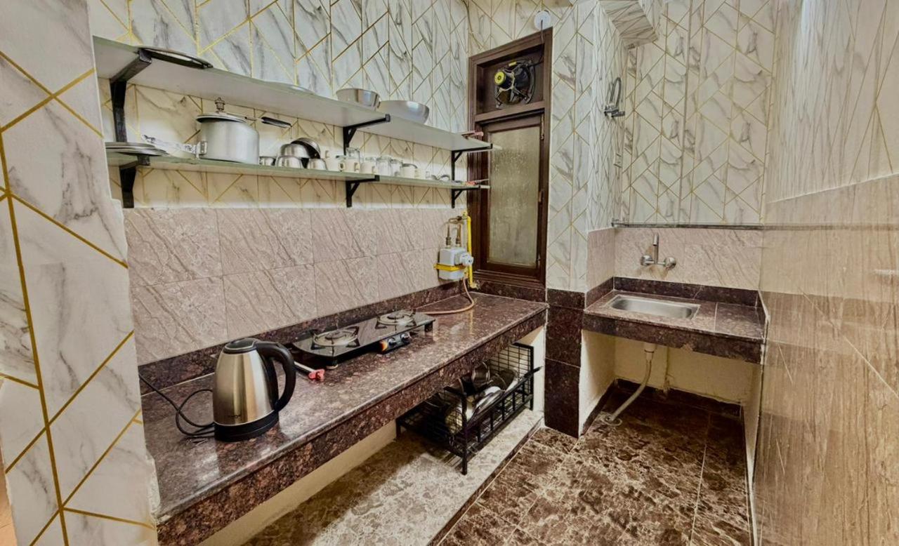 Two-Bedroom Superior Apartment - Photo 3