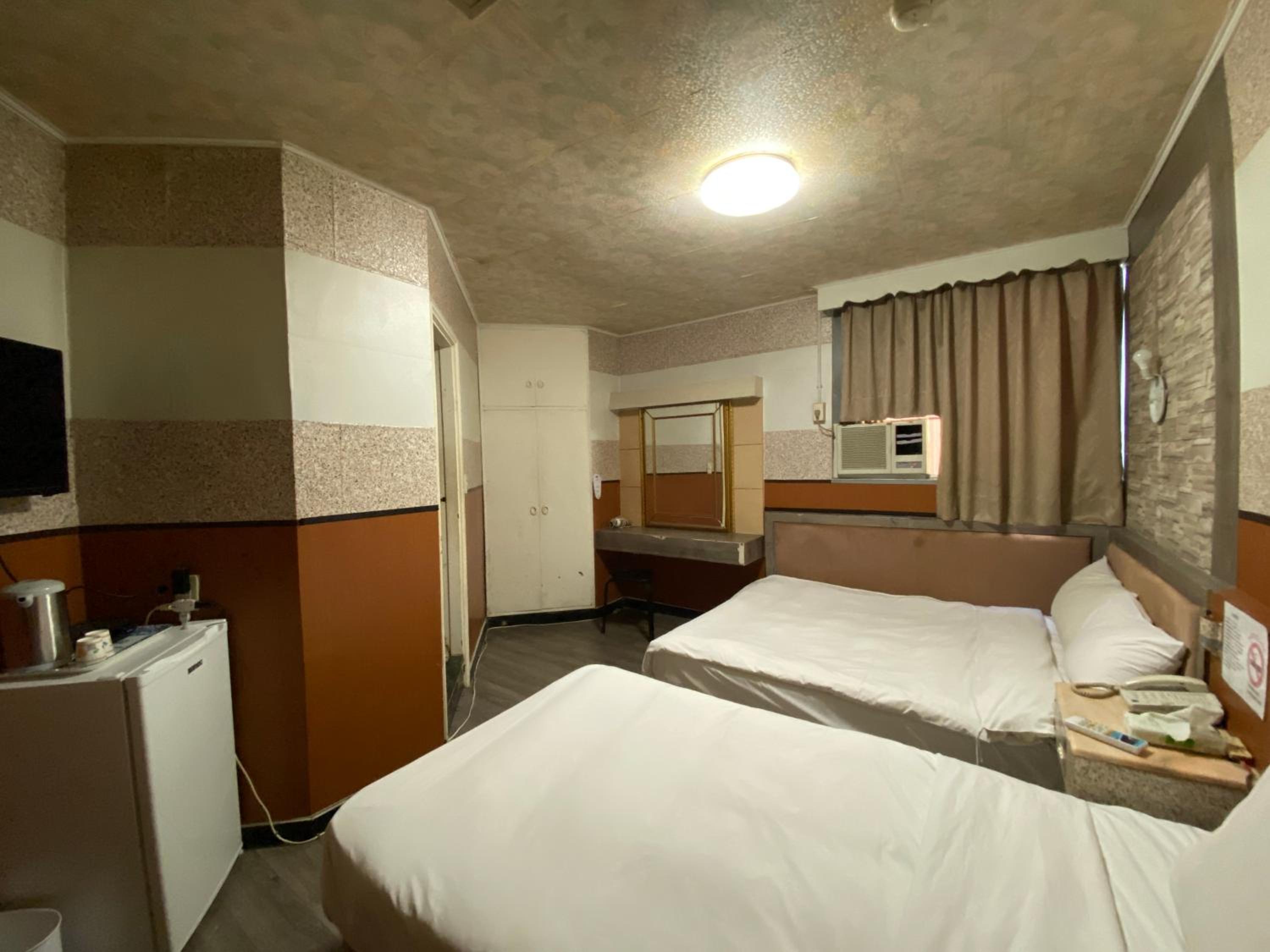 Budget Triple Room - Photo 3