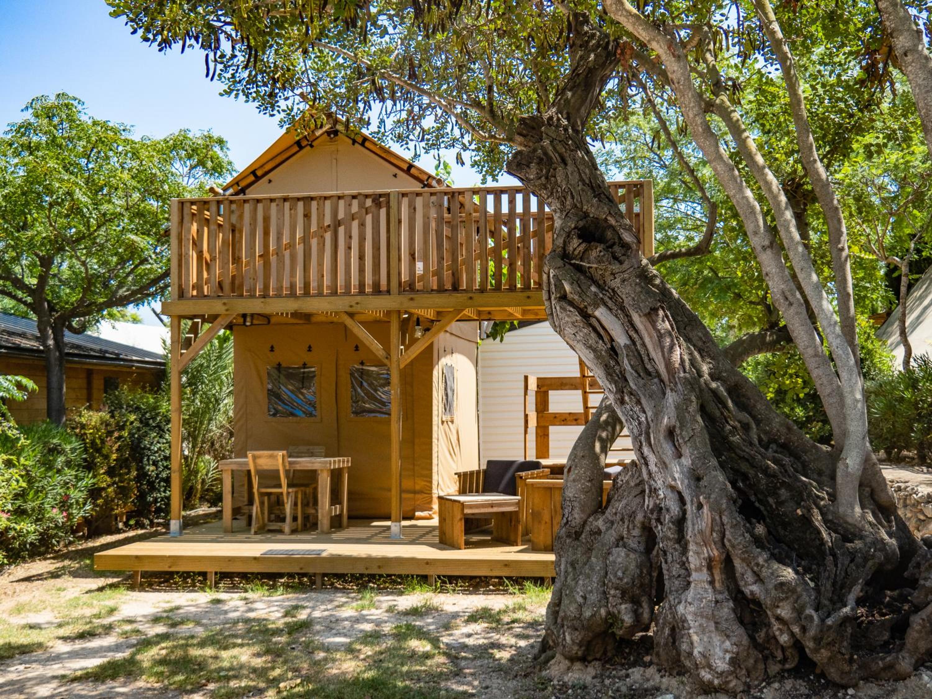 Bungalow photo 2