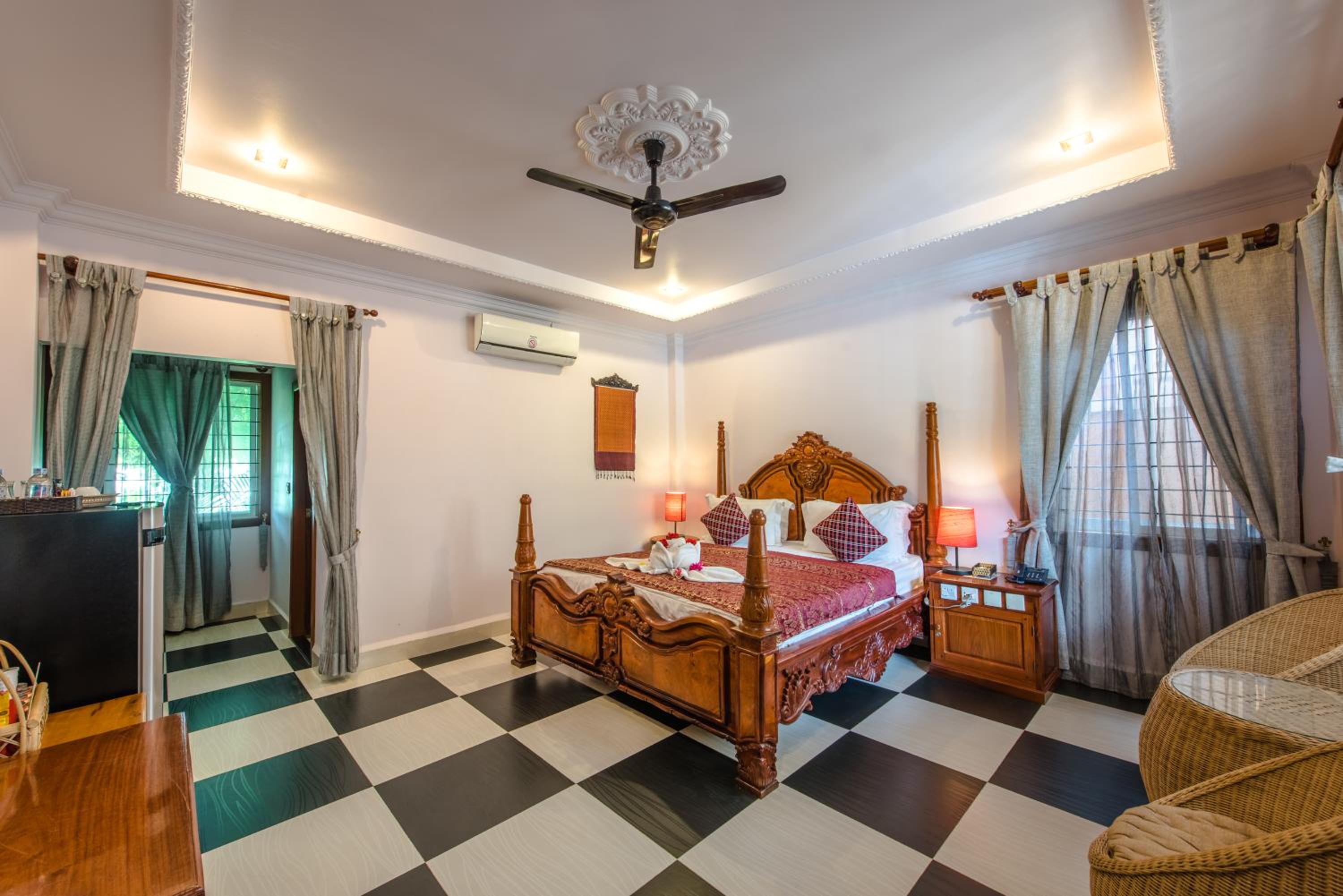 Premier Double Room with Pool View photo 3