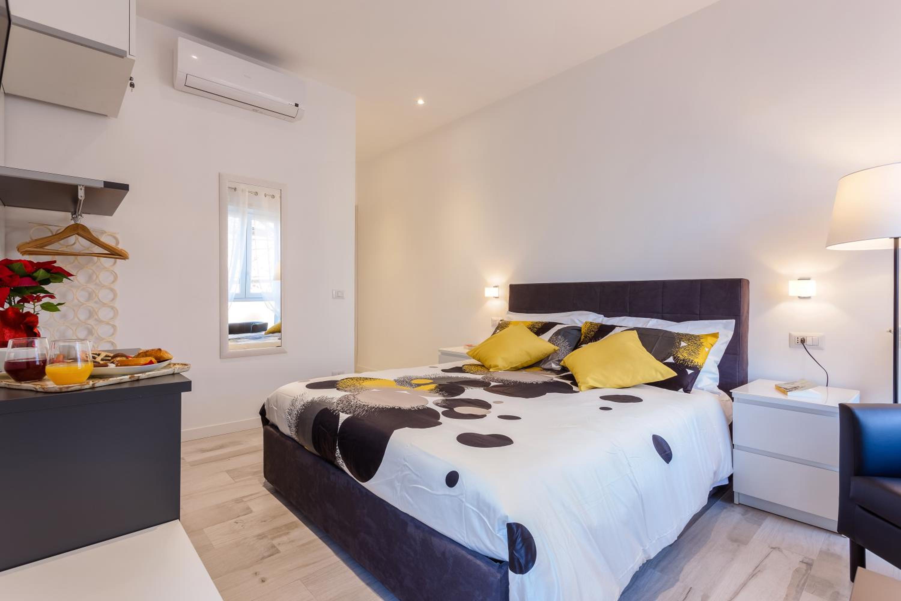 Double Room with Private Bathroom photo 3