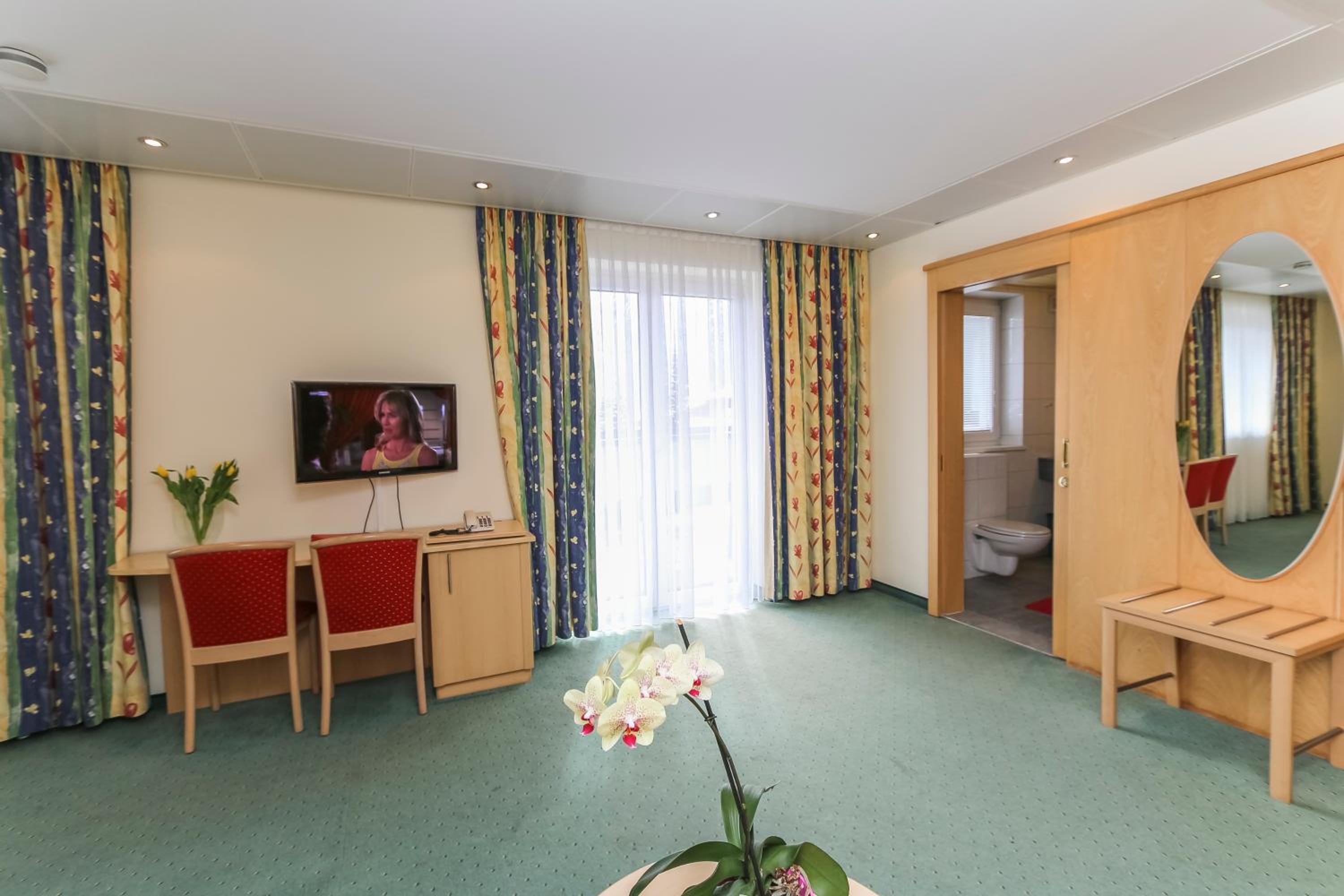 Quadruple Room - Photo 3