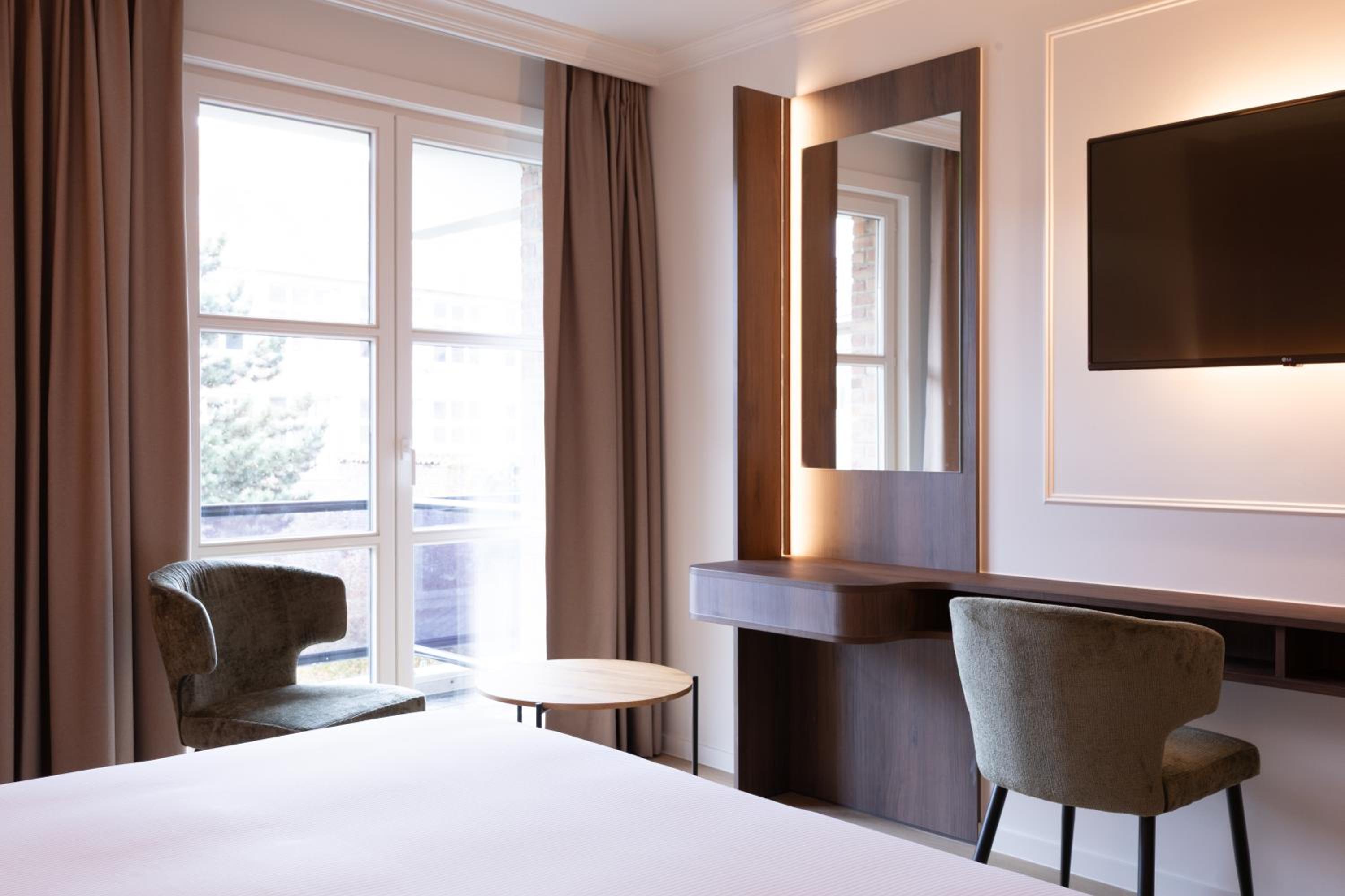 Deluxe Double Room - Photo 2
