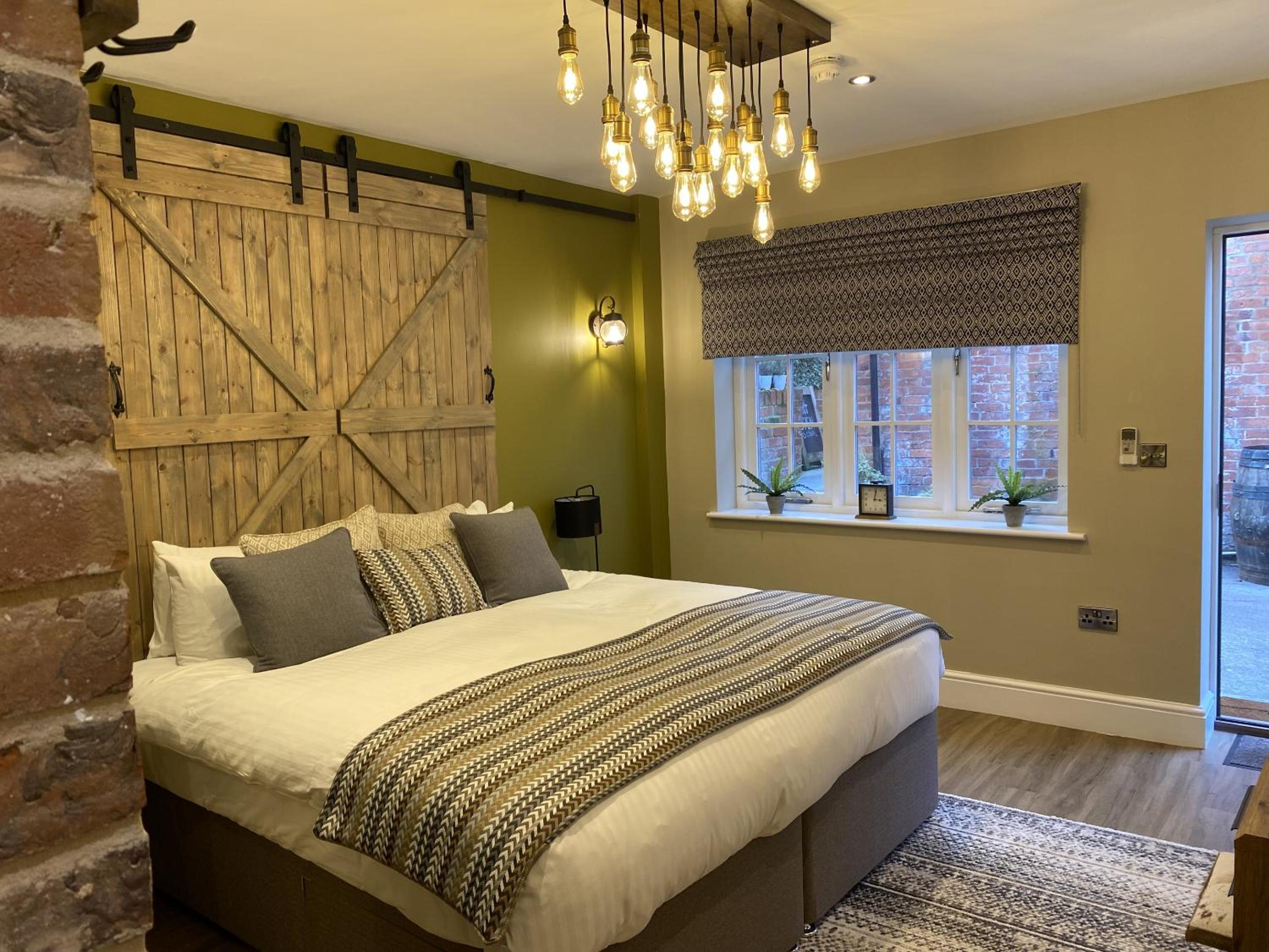 Double or Twin Room with Private Bathroom