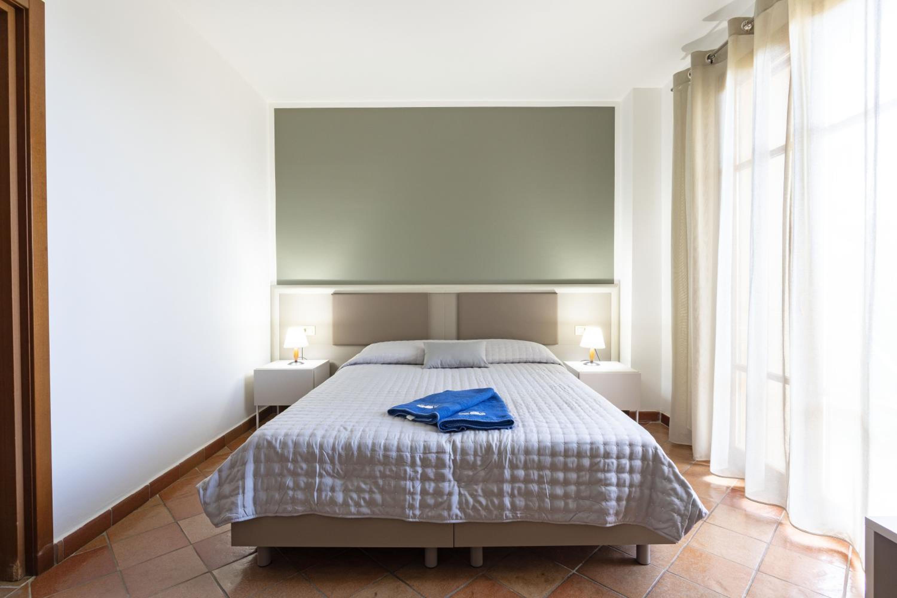 Economy Double Room photo 3