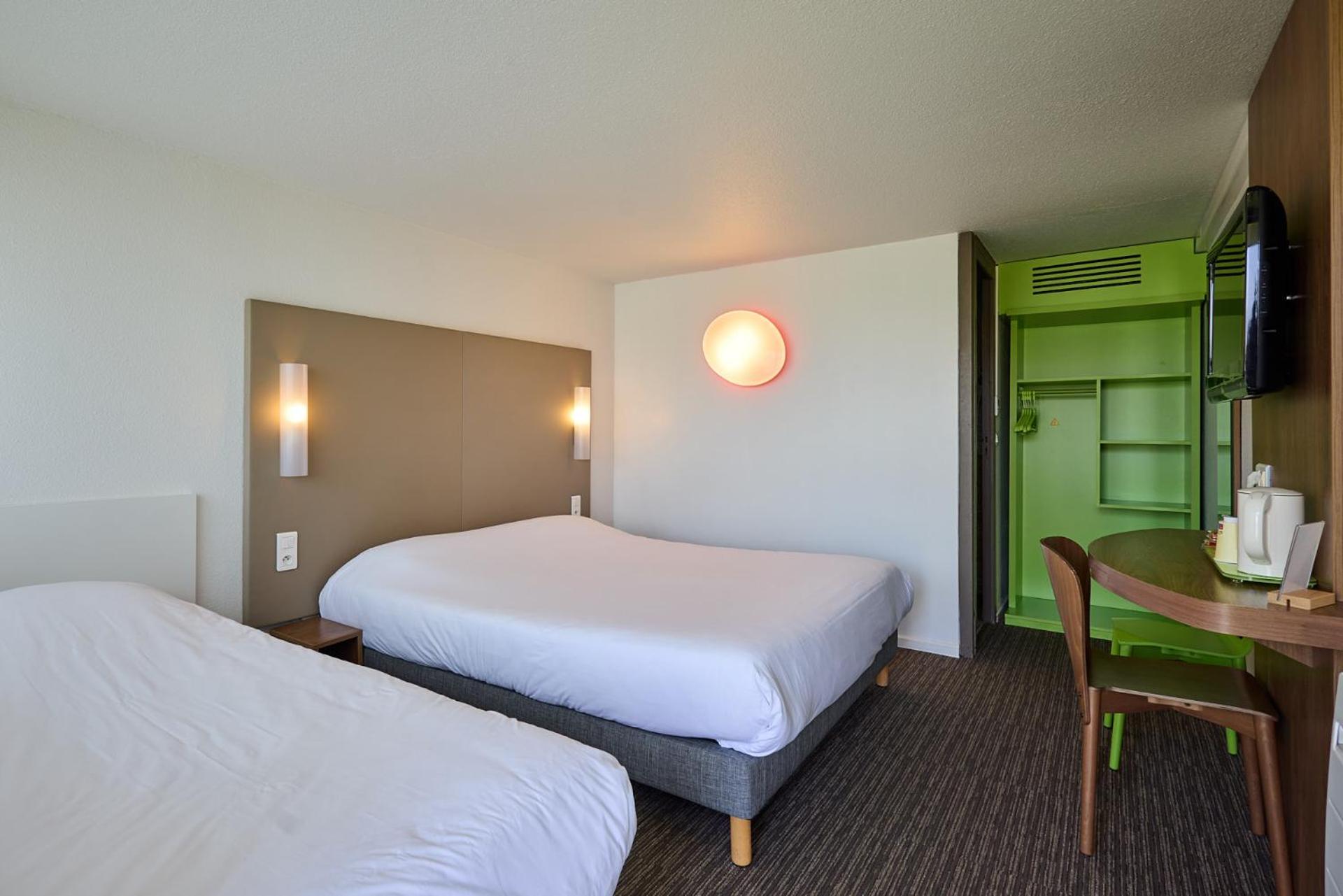 Standard Triple Room - Photo 2
