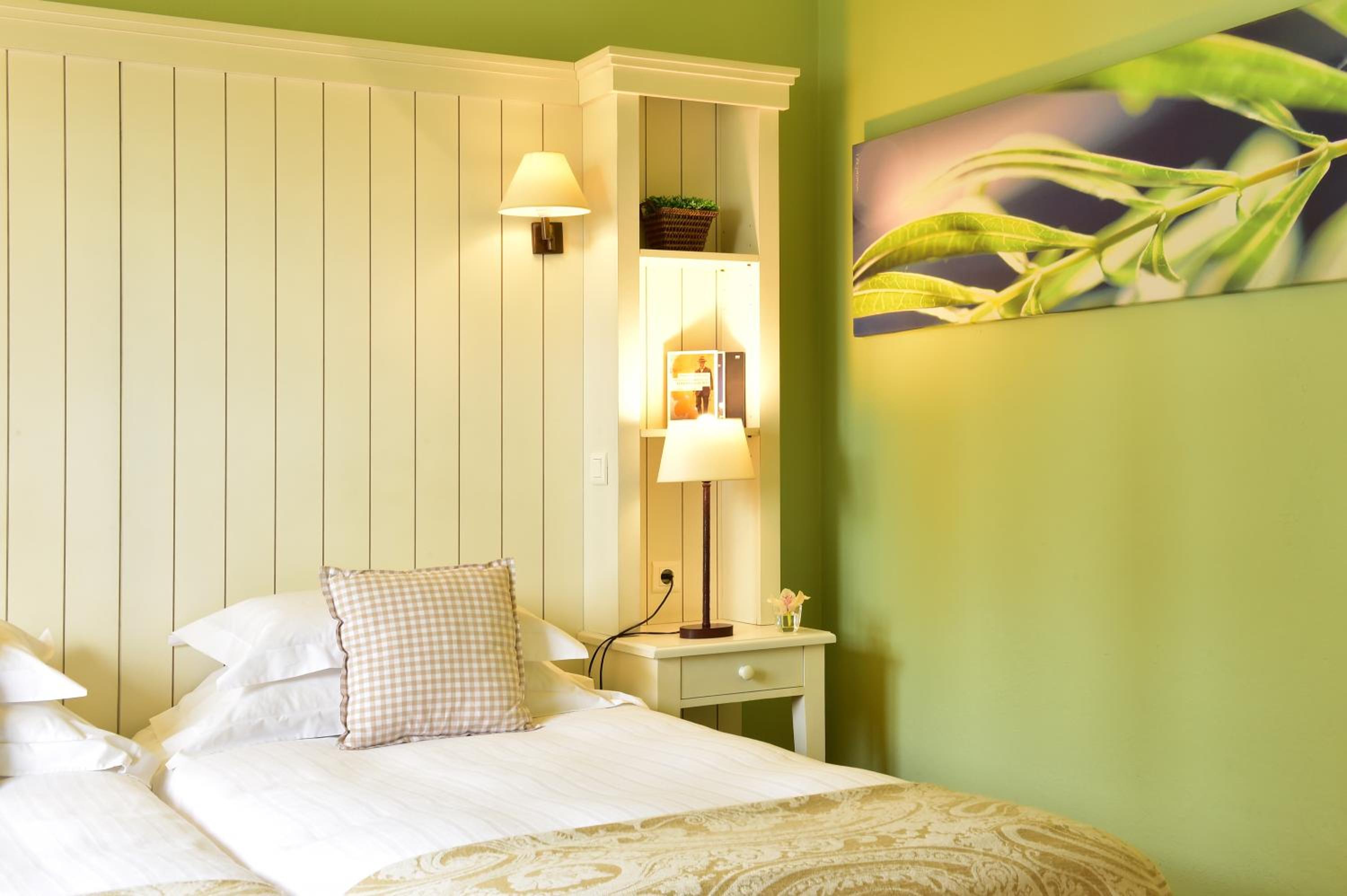 Double or Twin Room - Photo 5
