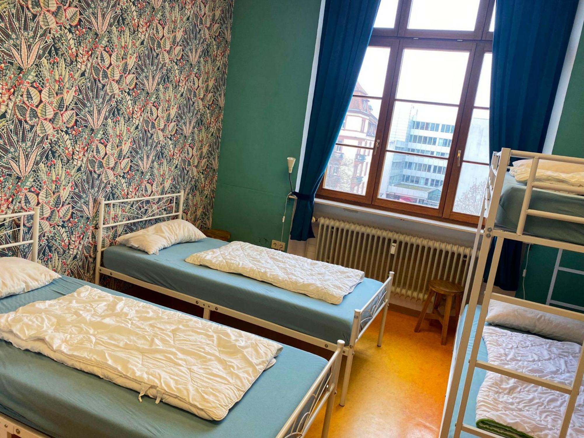 Bed in 4-Bed Mixed Dormitory Room photo 1