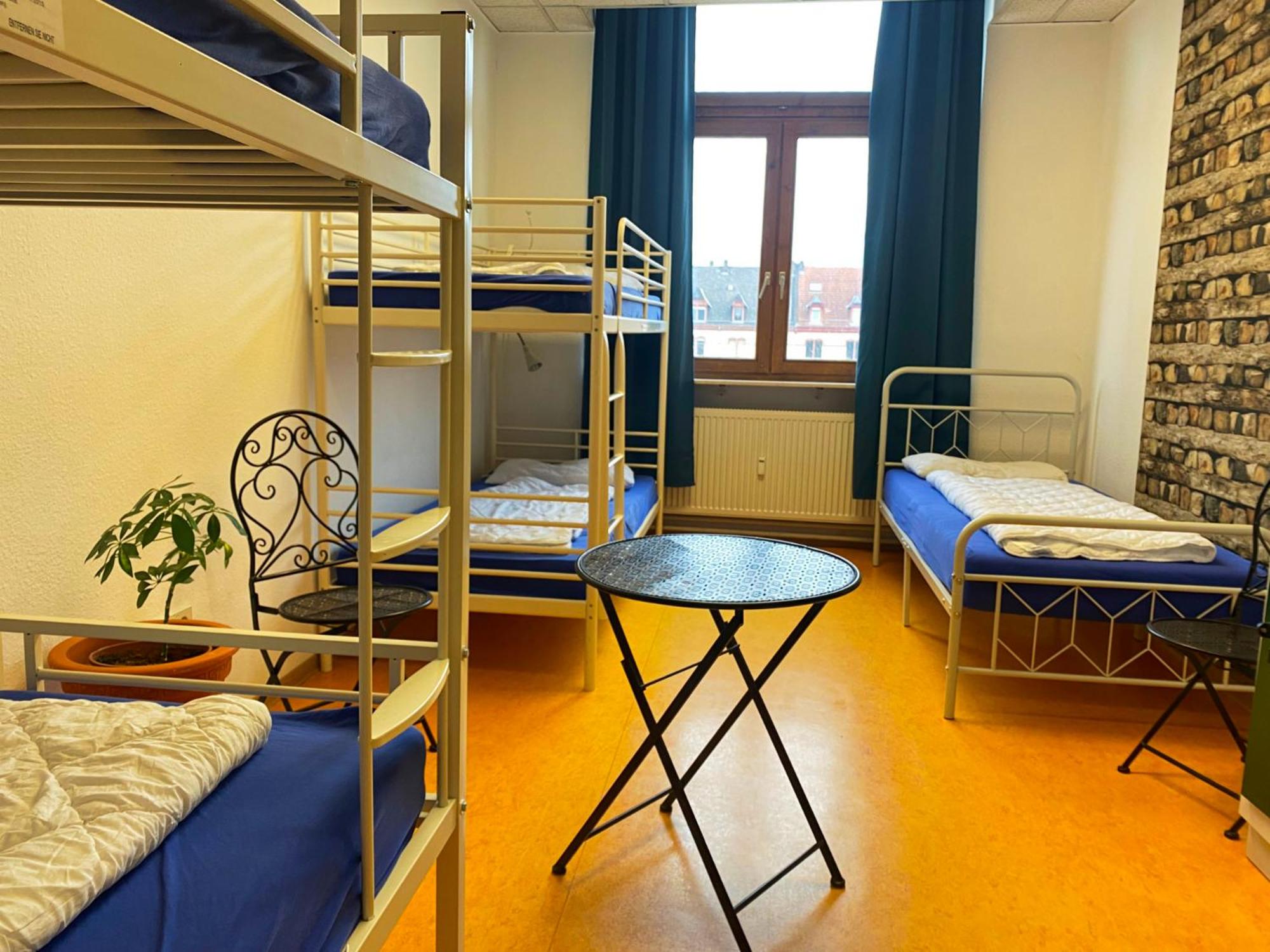 Single Bed in Mixed Dormitory Room photo 2