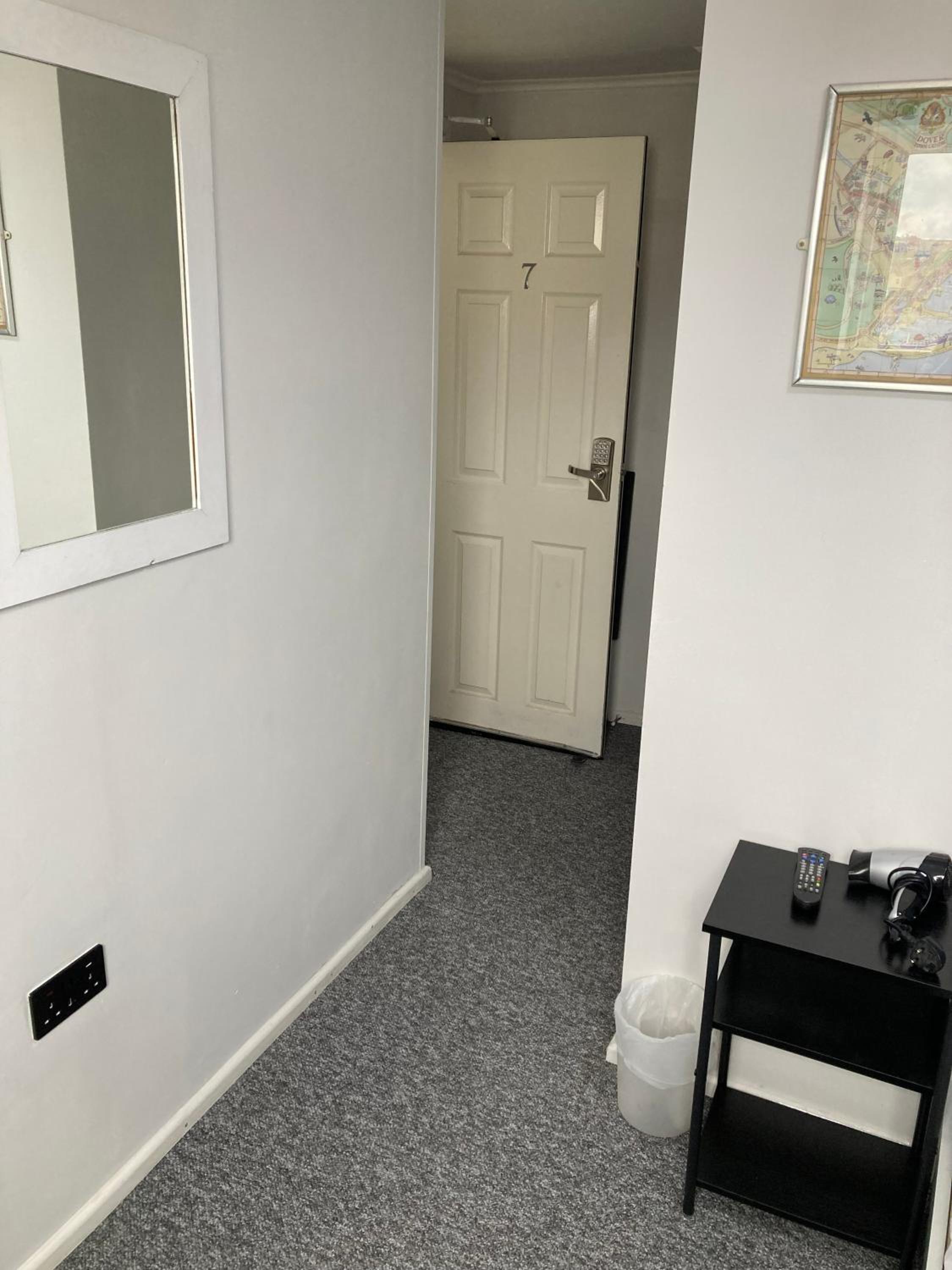 Family Room with Private Bathroom photo 1