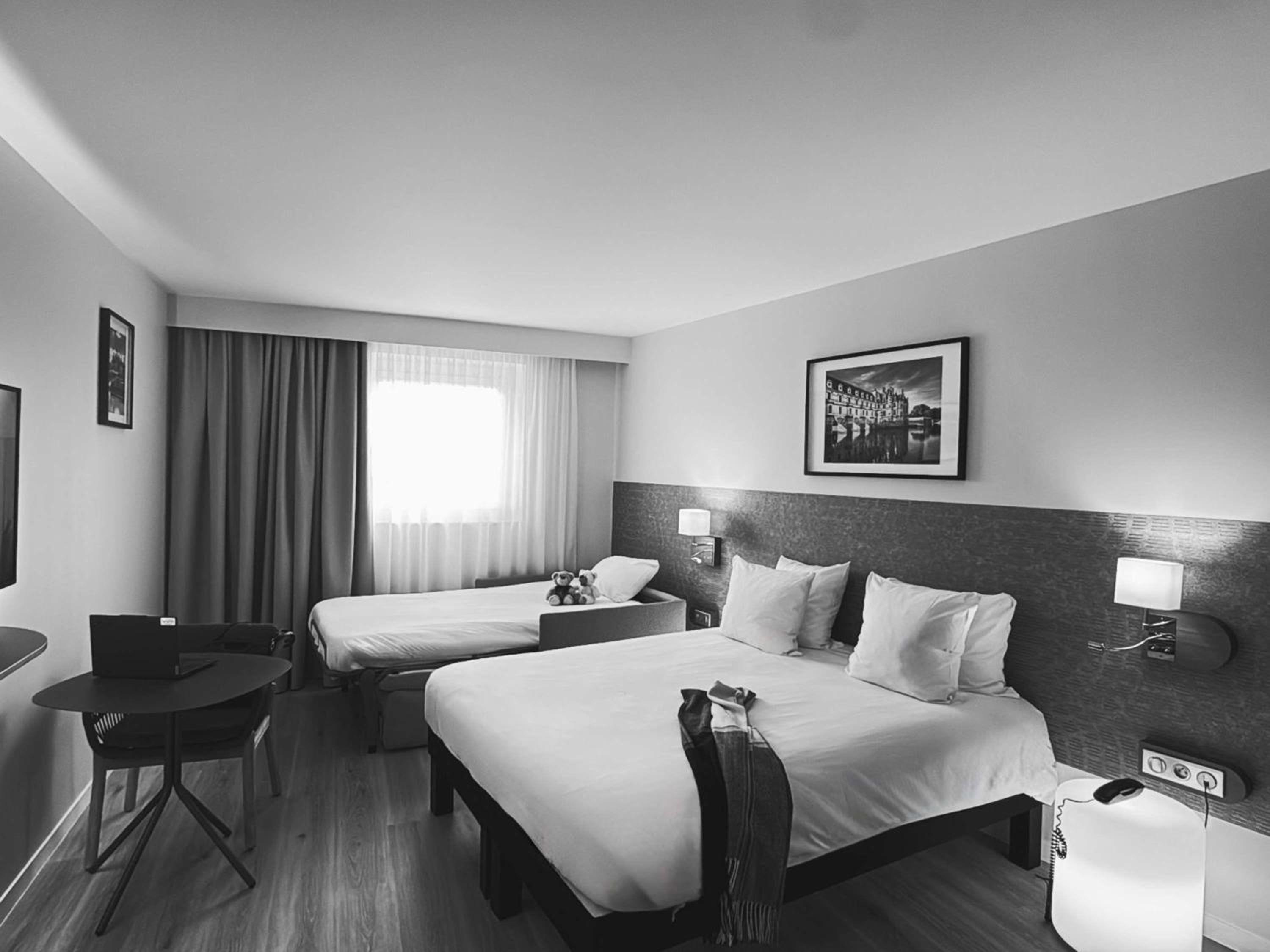 Superior Room with Three Single Beds - Photo 6