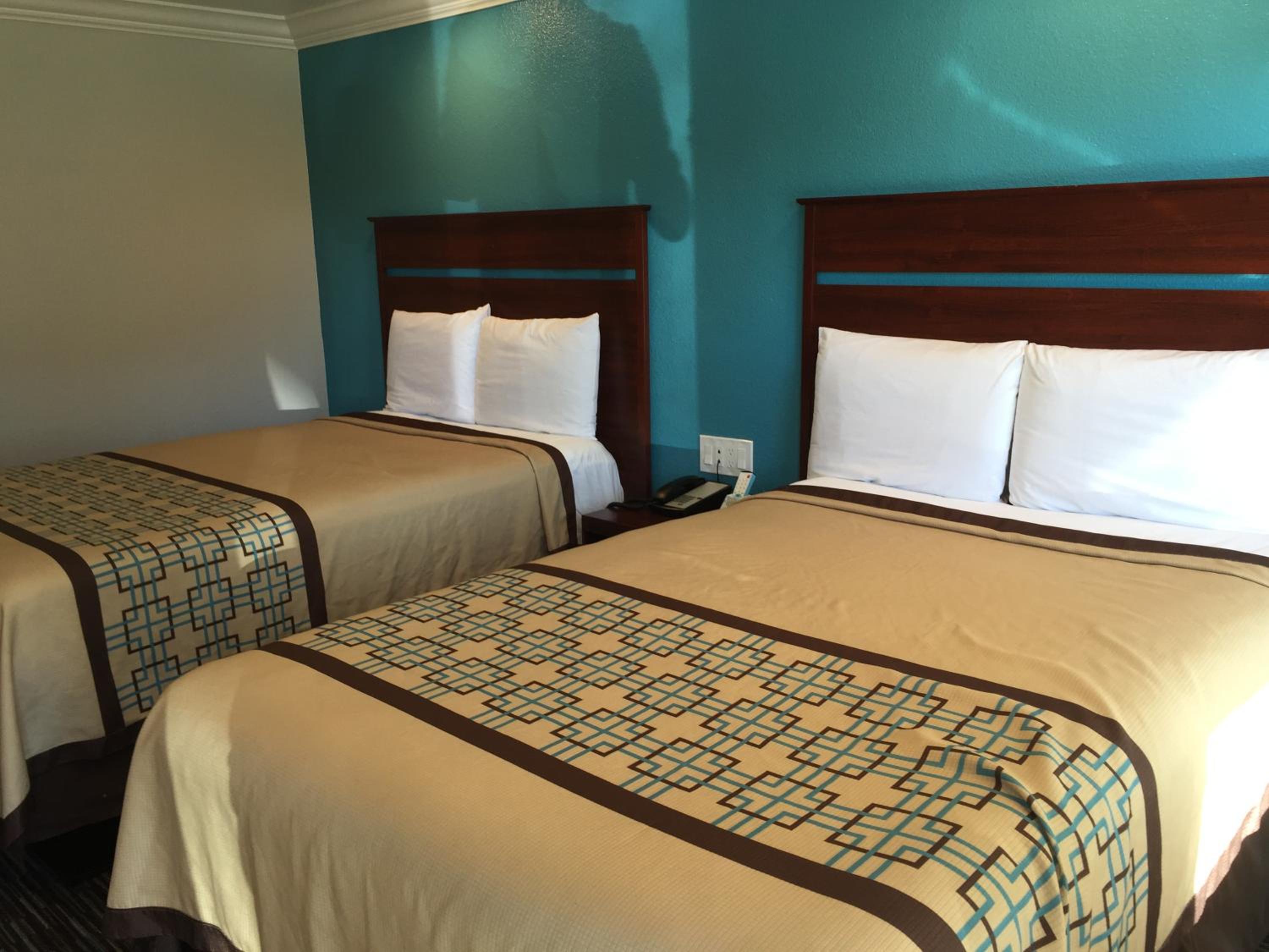 Double Room with Two Double Beds - Non-Smoking