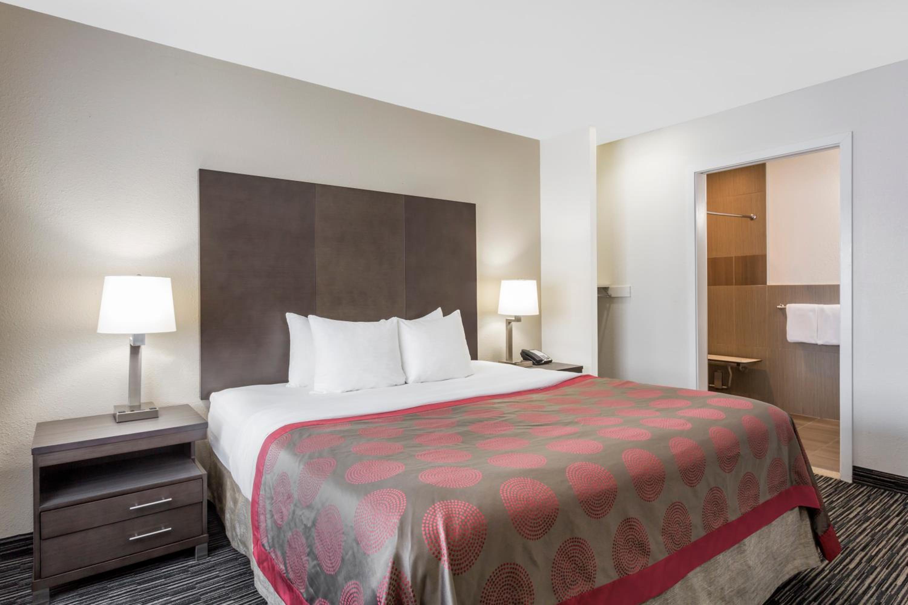 King Room with Mobility/Hearing Impaired Access - Non-Smoking photo 1