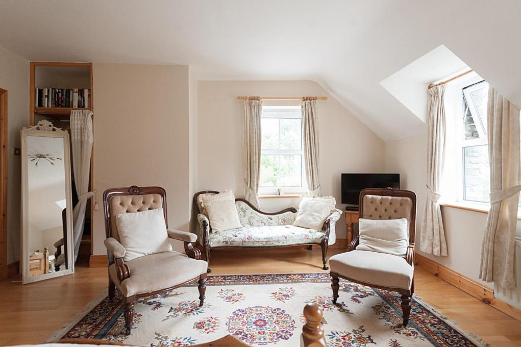 Superior King Room - Photo 4