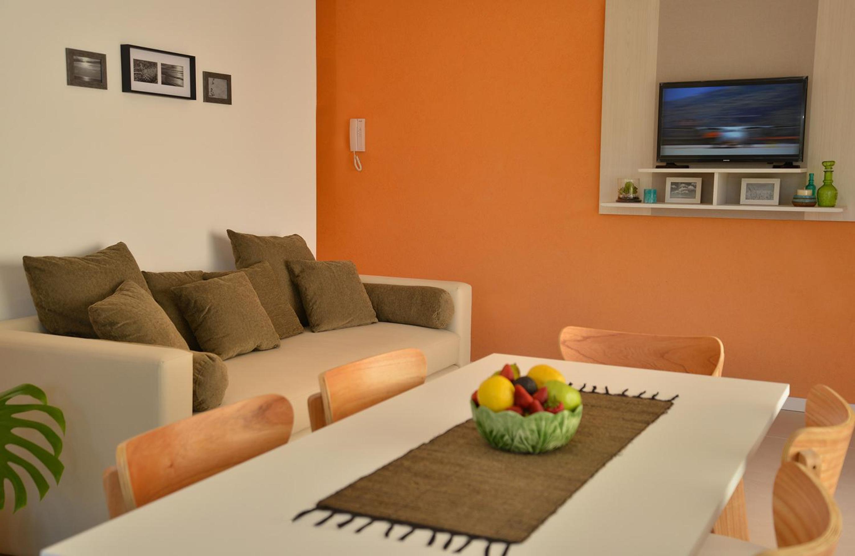 Superior One-Bedroom Apartment
