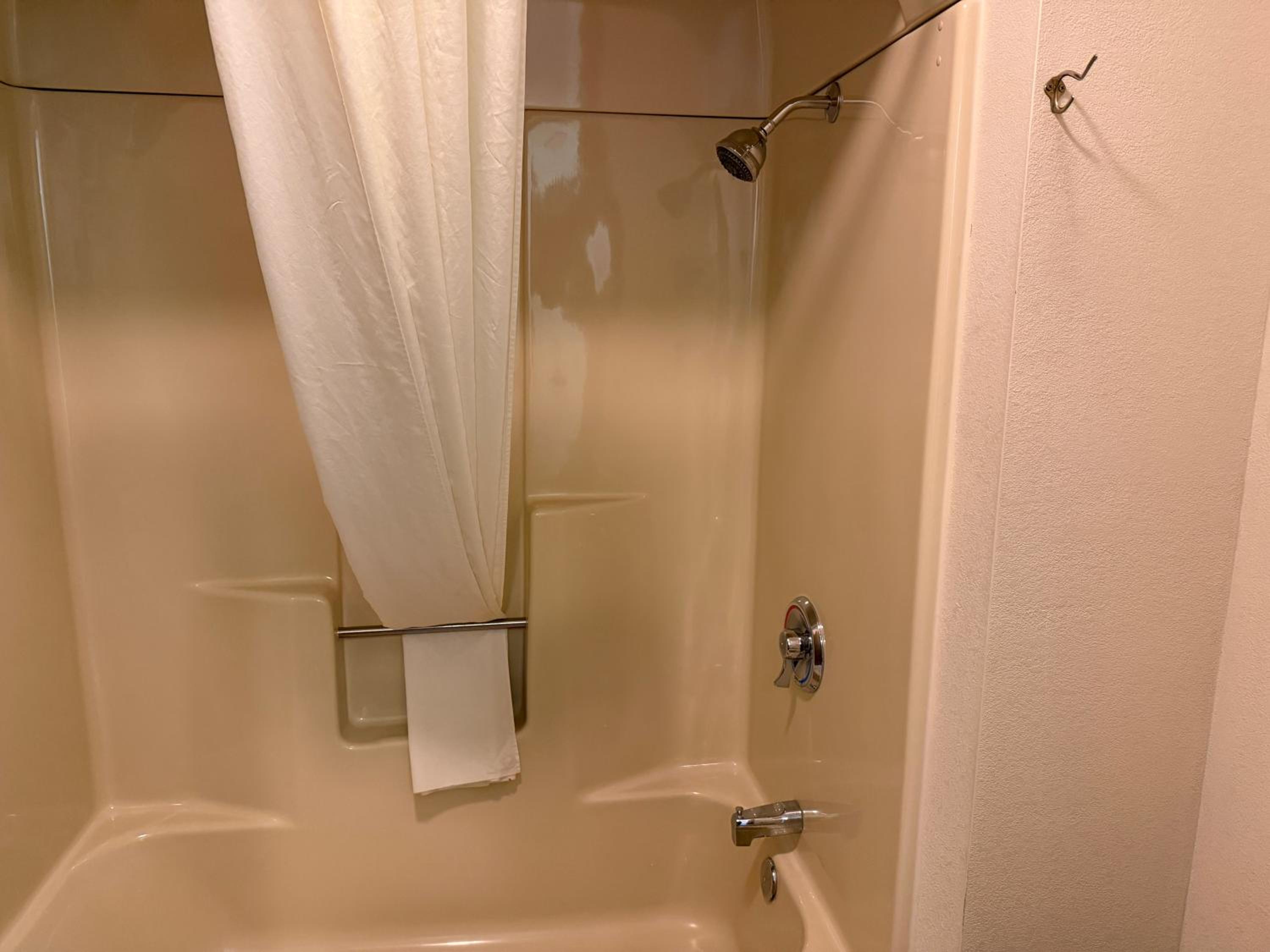 Studio Apartment, 1 Queen Bed - Photo 1