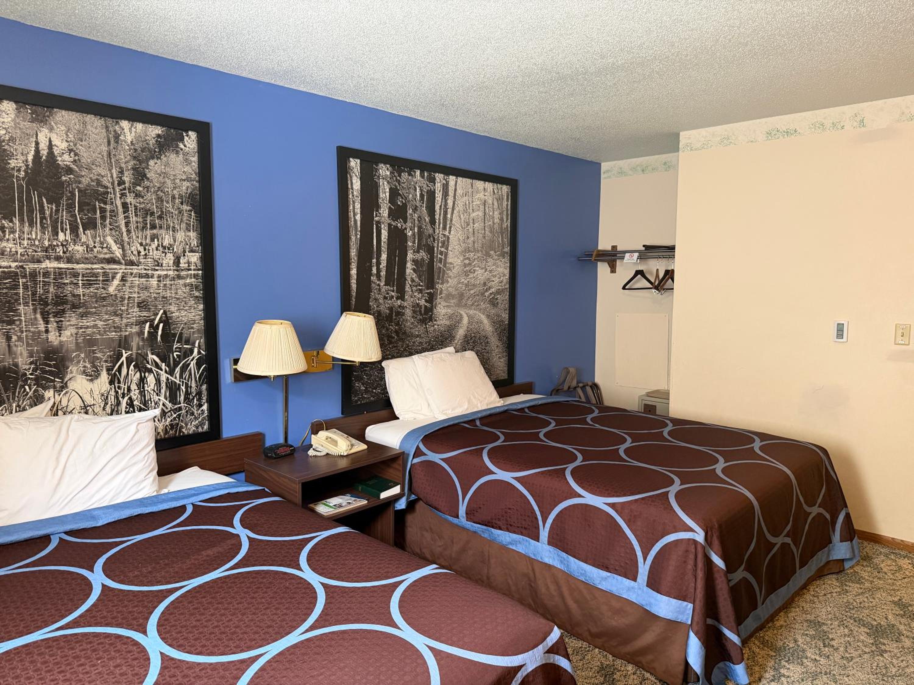 2 Queen Bed - Photo 8