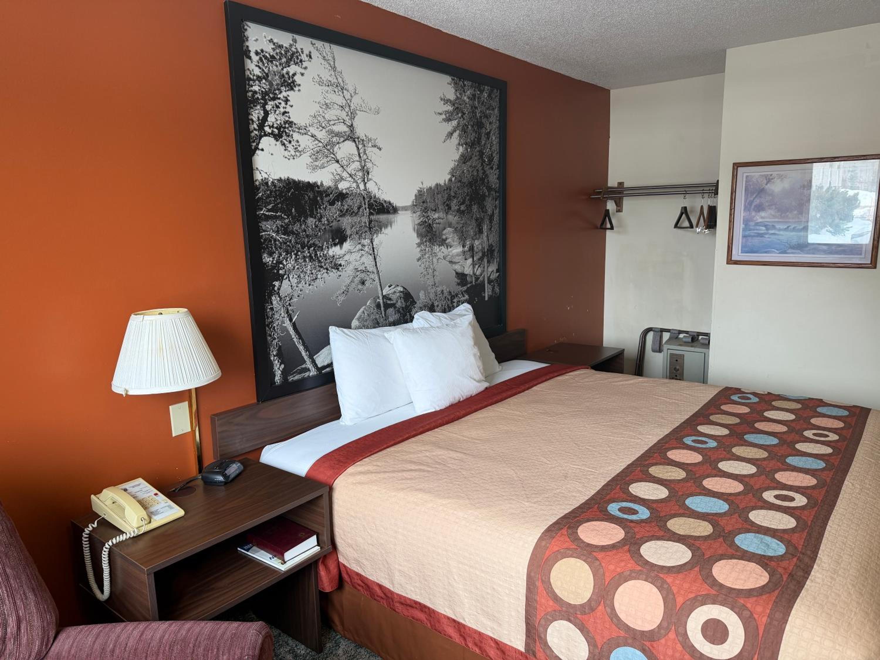 King Bed - Photo 1