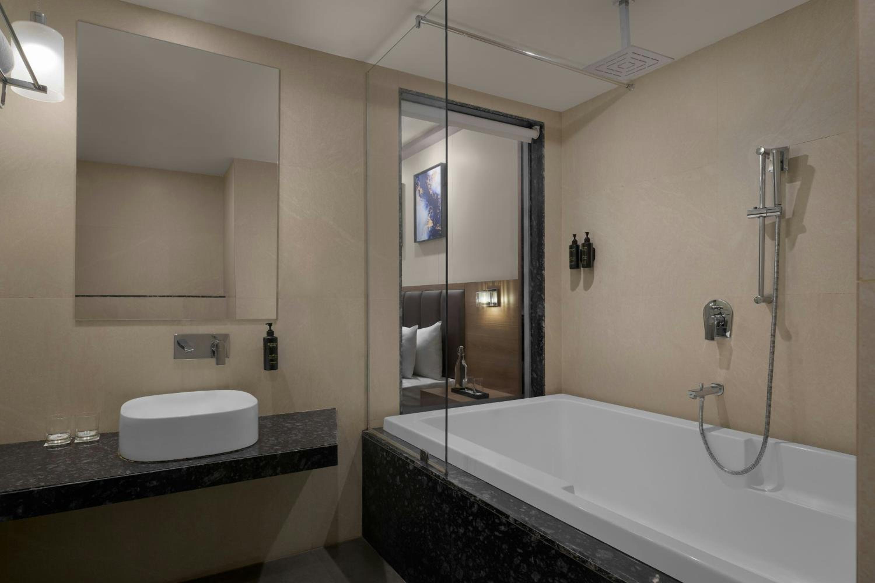 Fern Classic Premium King Room with City View