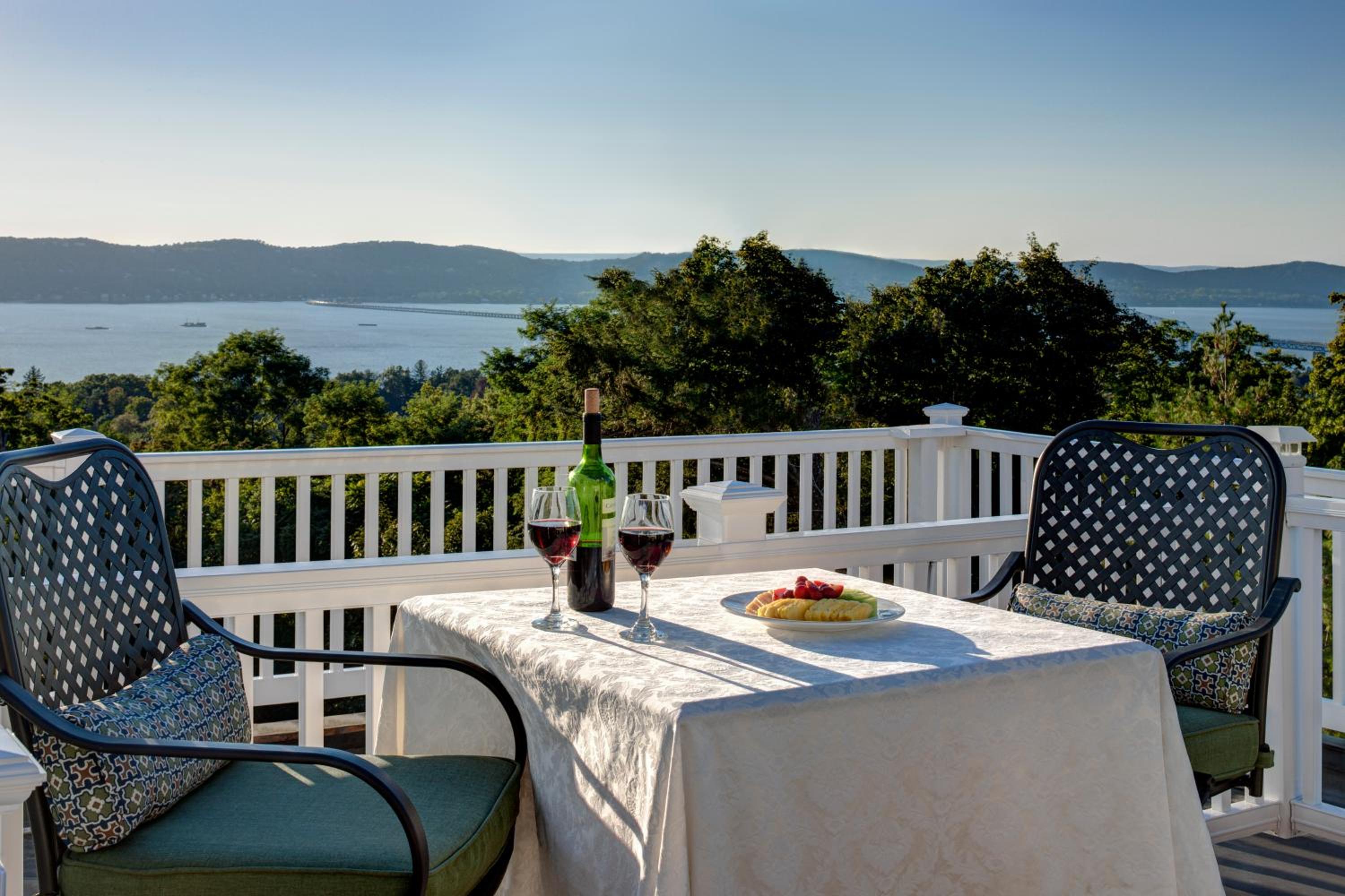 King Mansion Sundeck - Photo 5