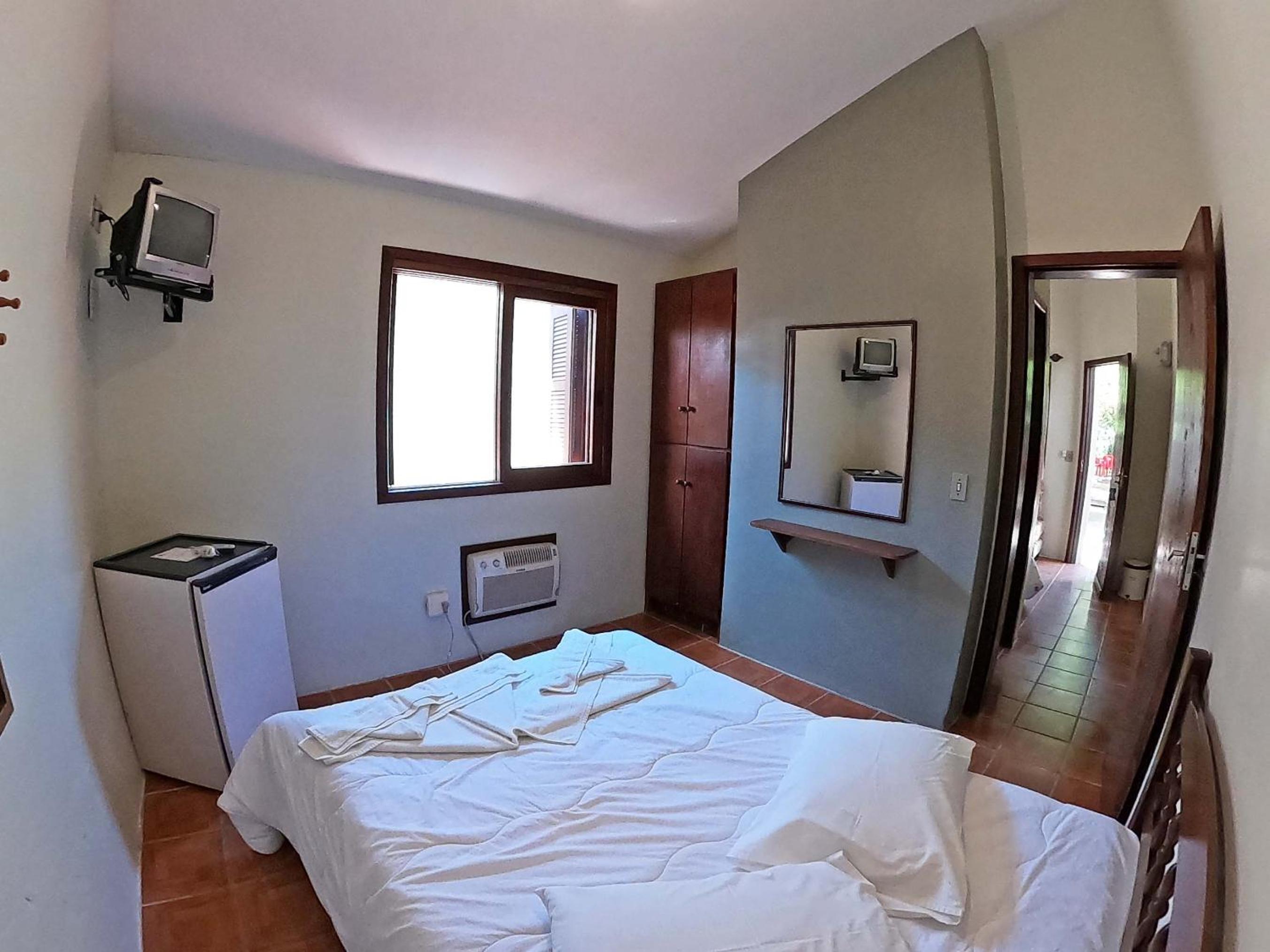Deluxe Double Room (2 Adults + 1 Child) photo 2