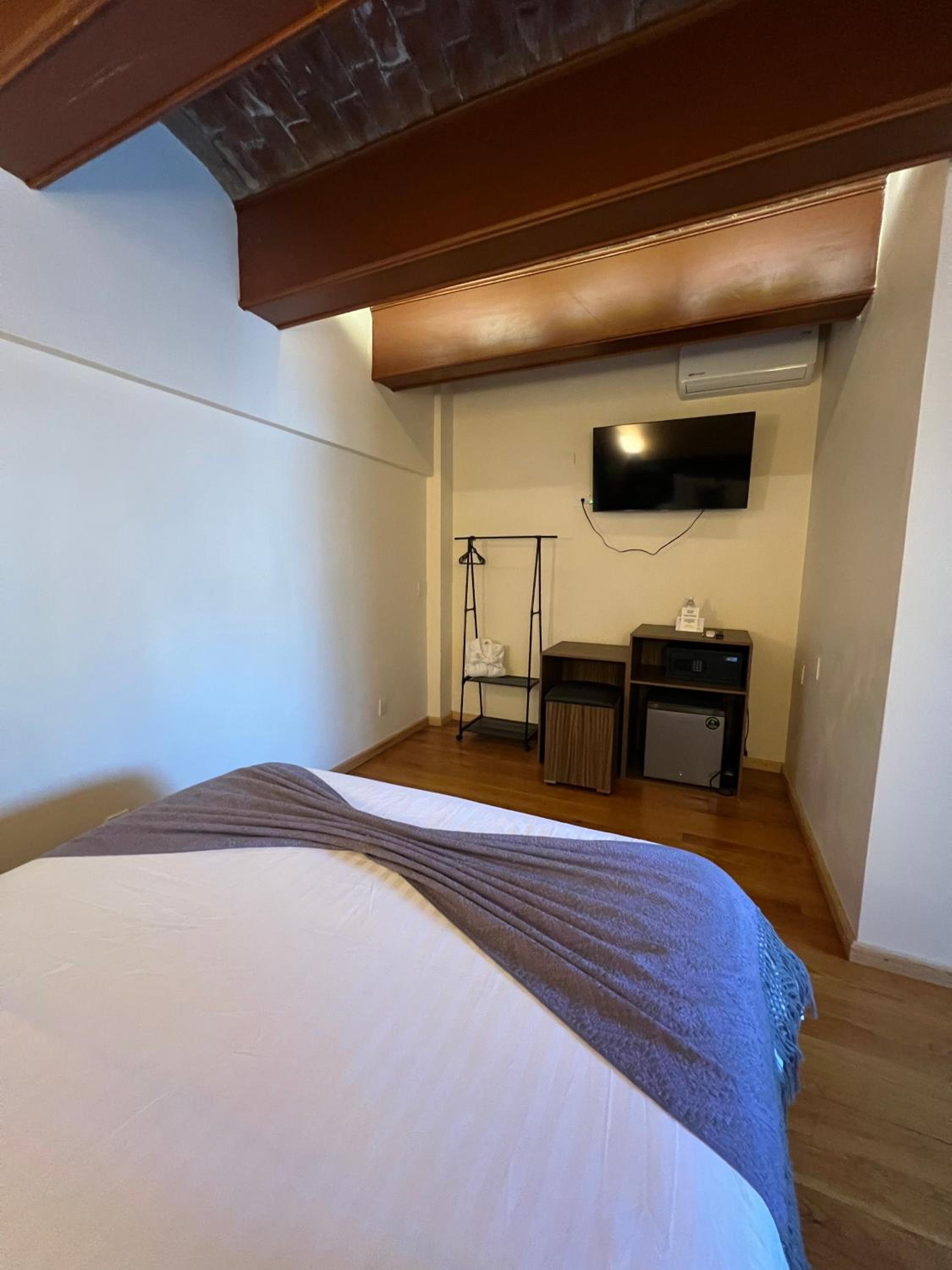 Deluxe Suite photo 3