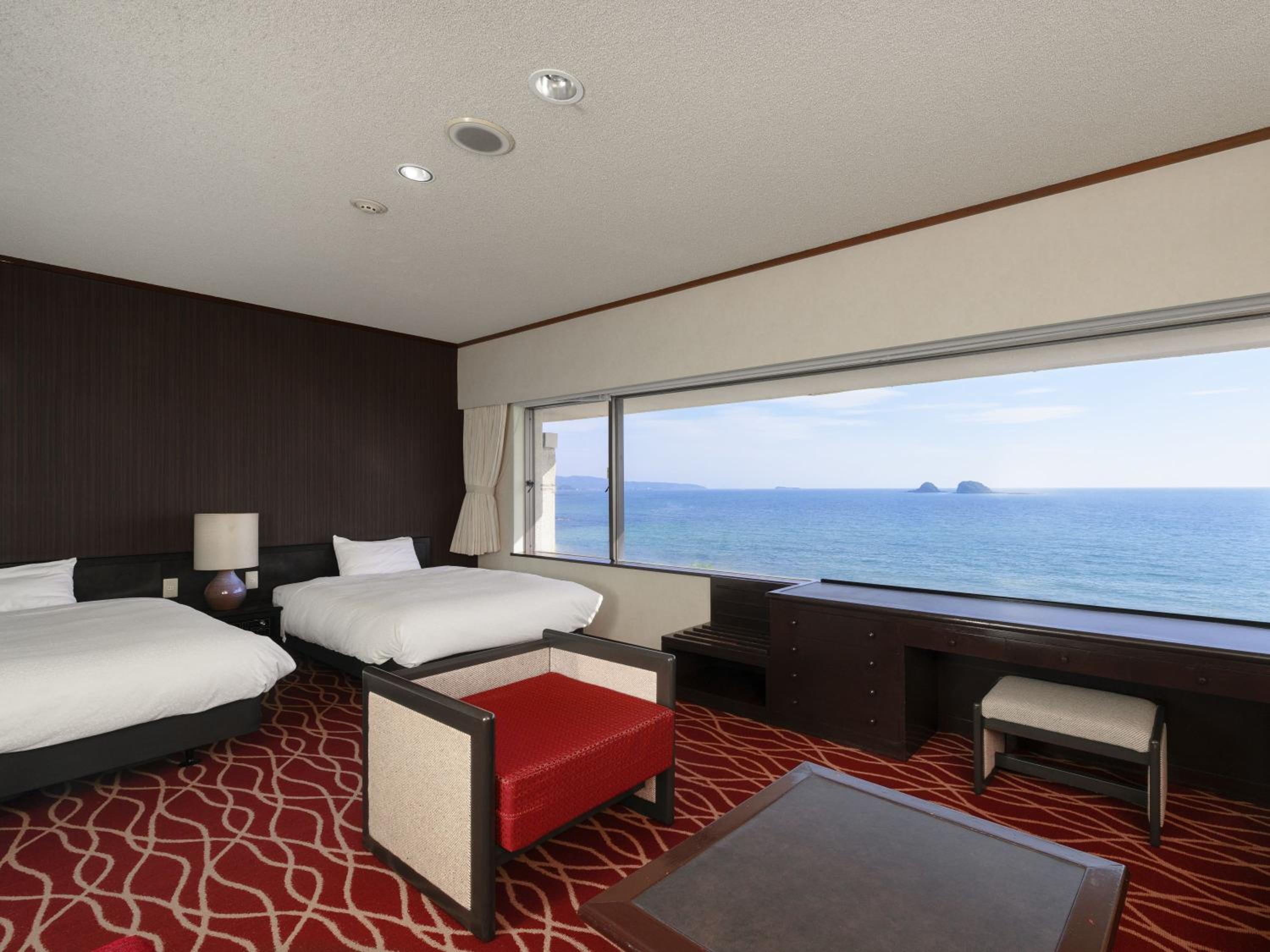 Twin Room with Ocean View - Photo 2