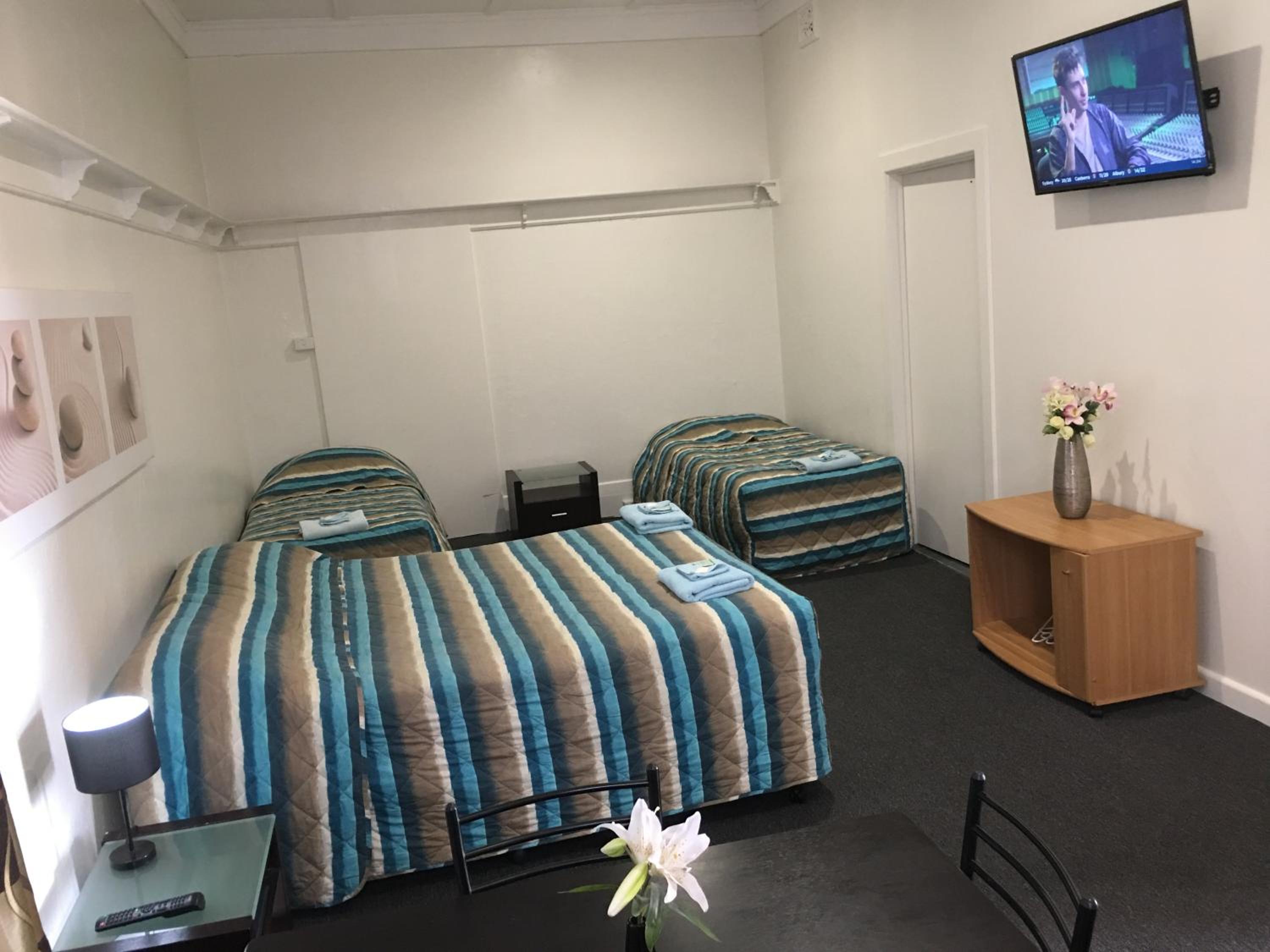 Deluxe Family Room photo 1