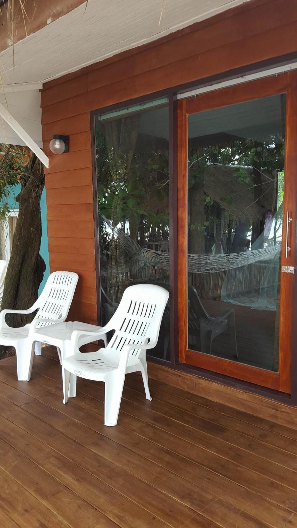 Deluxe Bungalow with Sea View photo 3