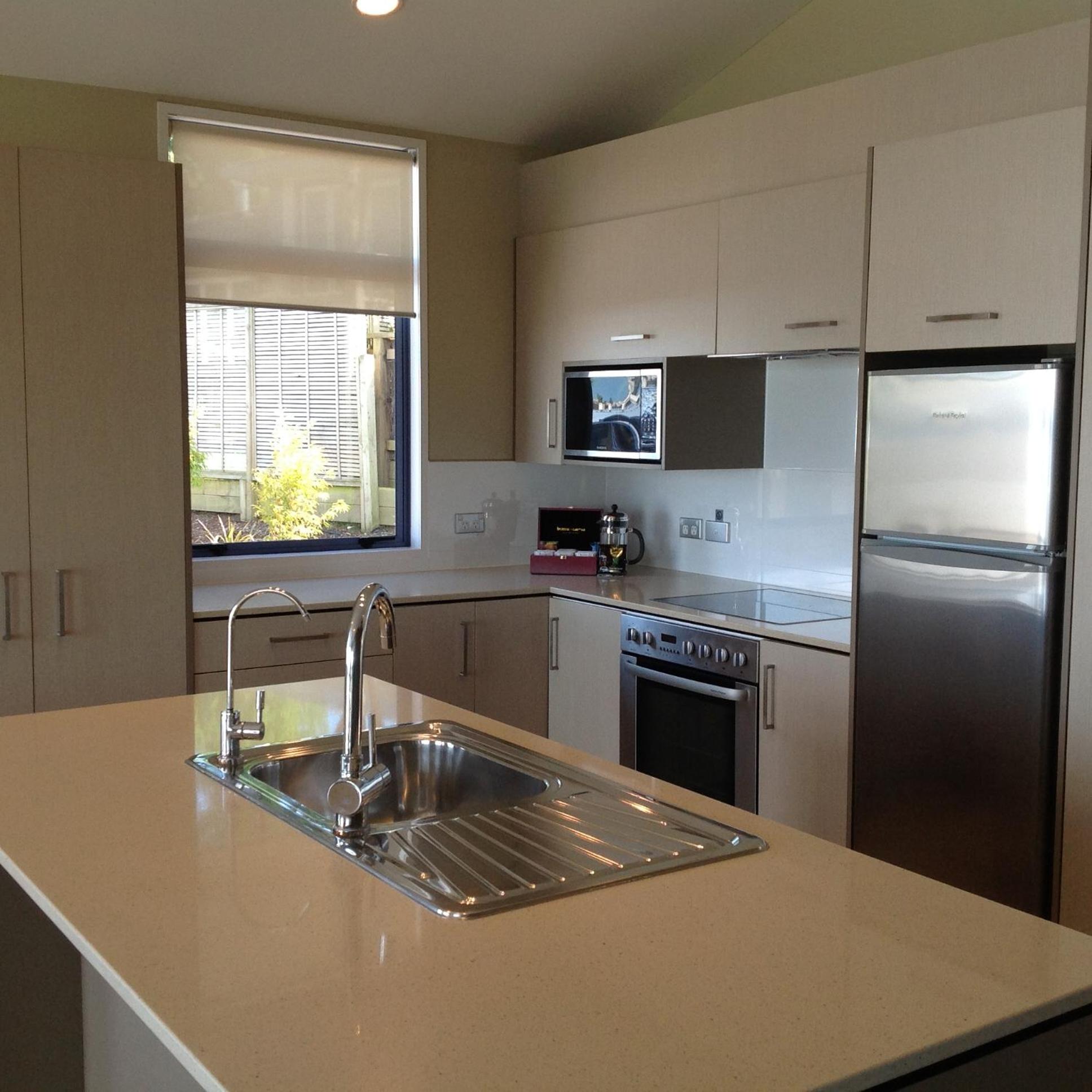 Two-Bedroom Apartment with Lake View photo 3