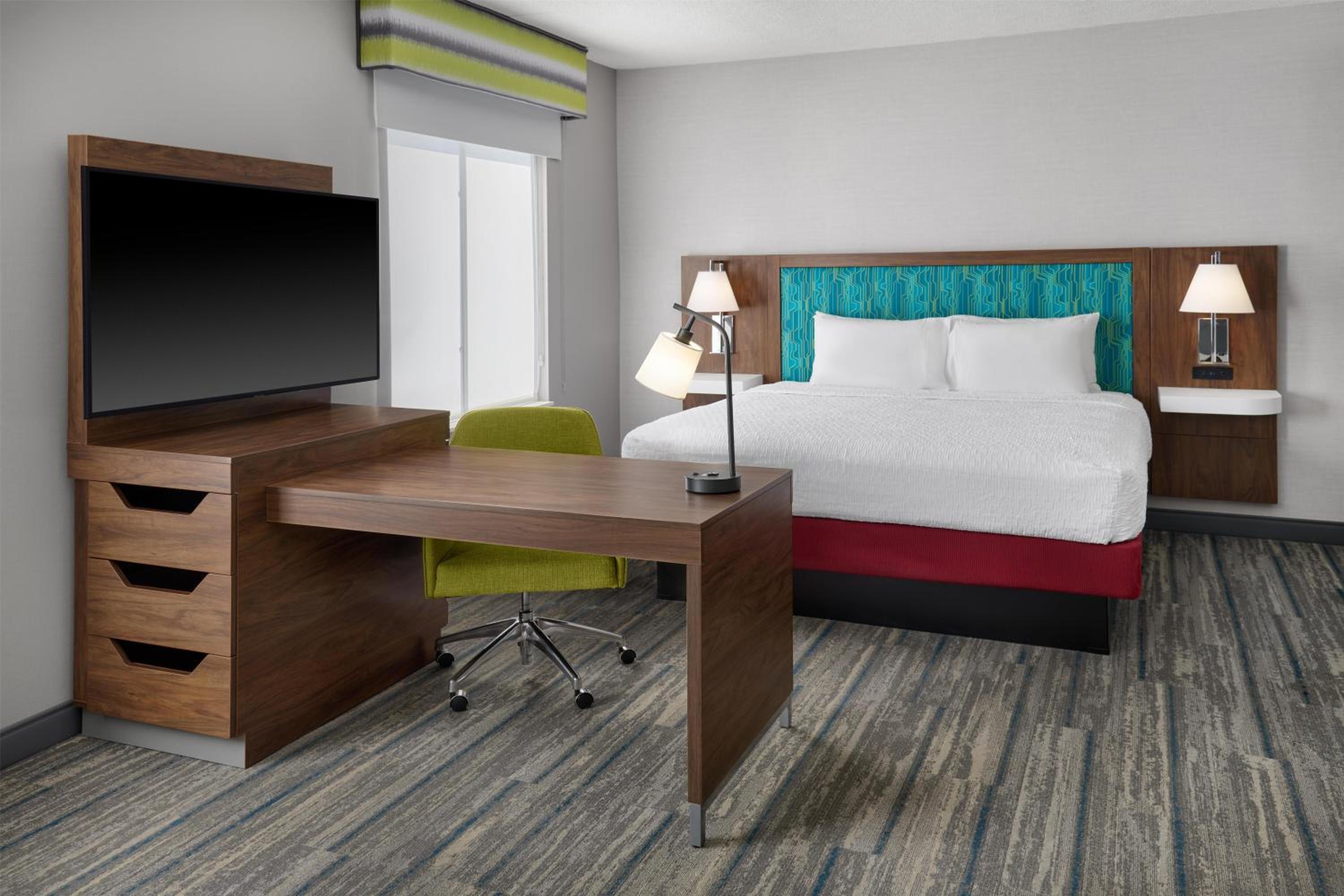 King Studio Suite with Sofa Bed - Hearing Access/Non-Smoking - Photo 1