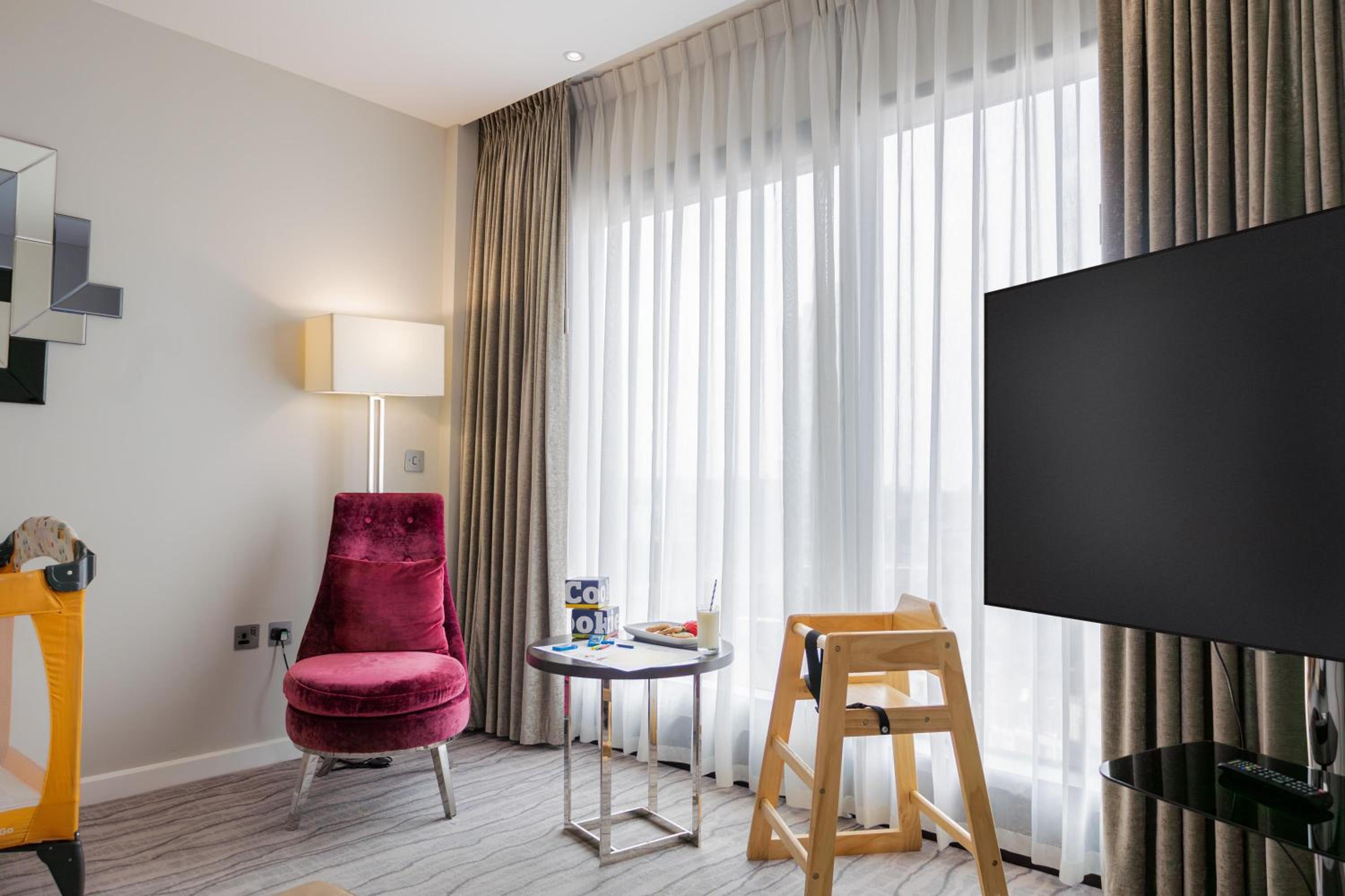 Deluxe Family Connecting Room