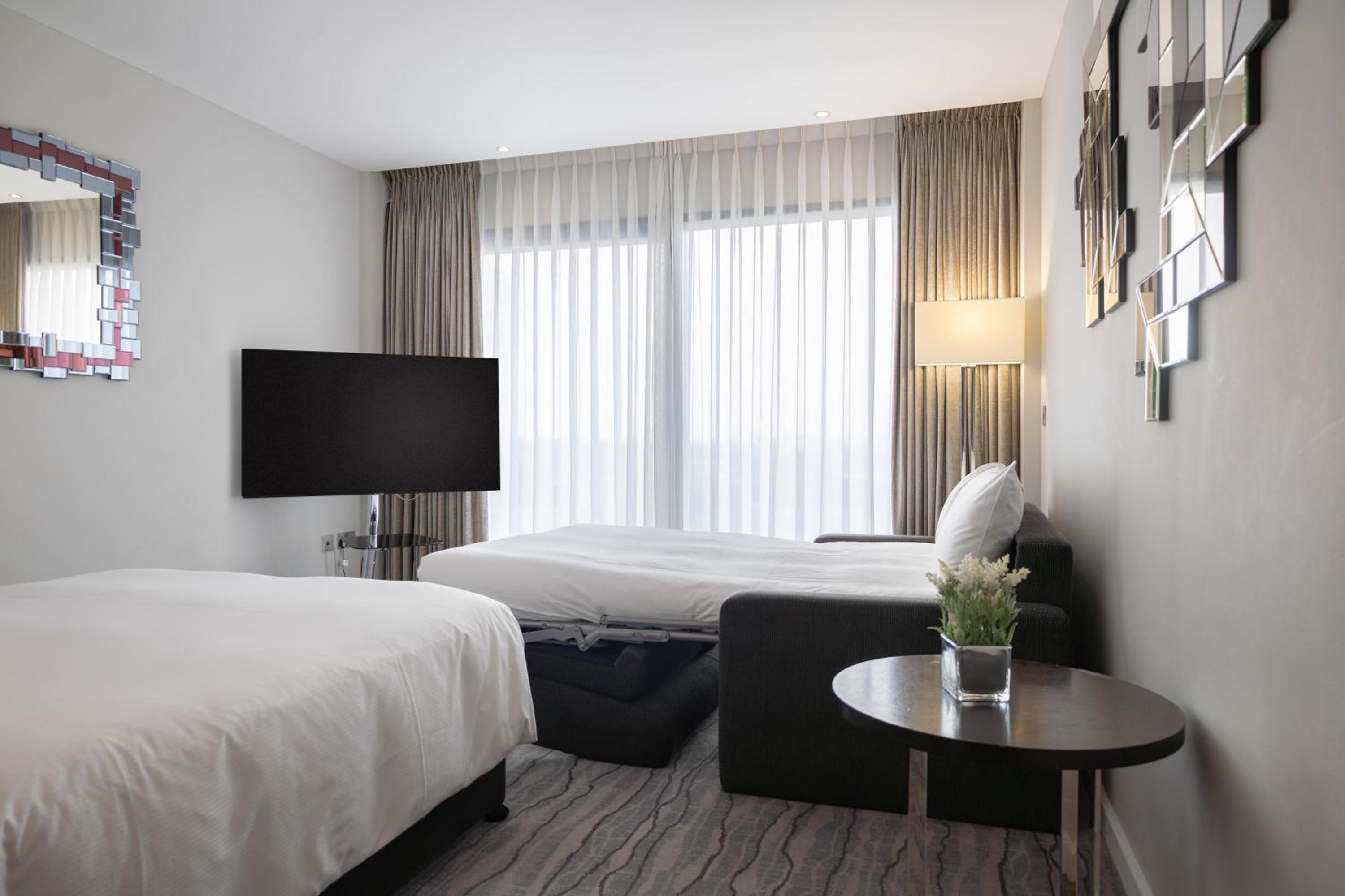 Deluxe Family Connecting Room