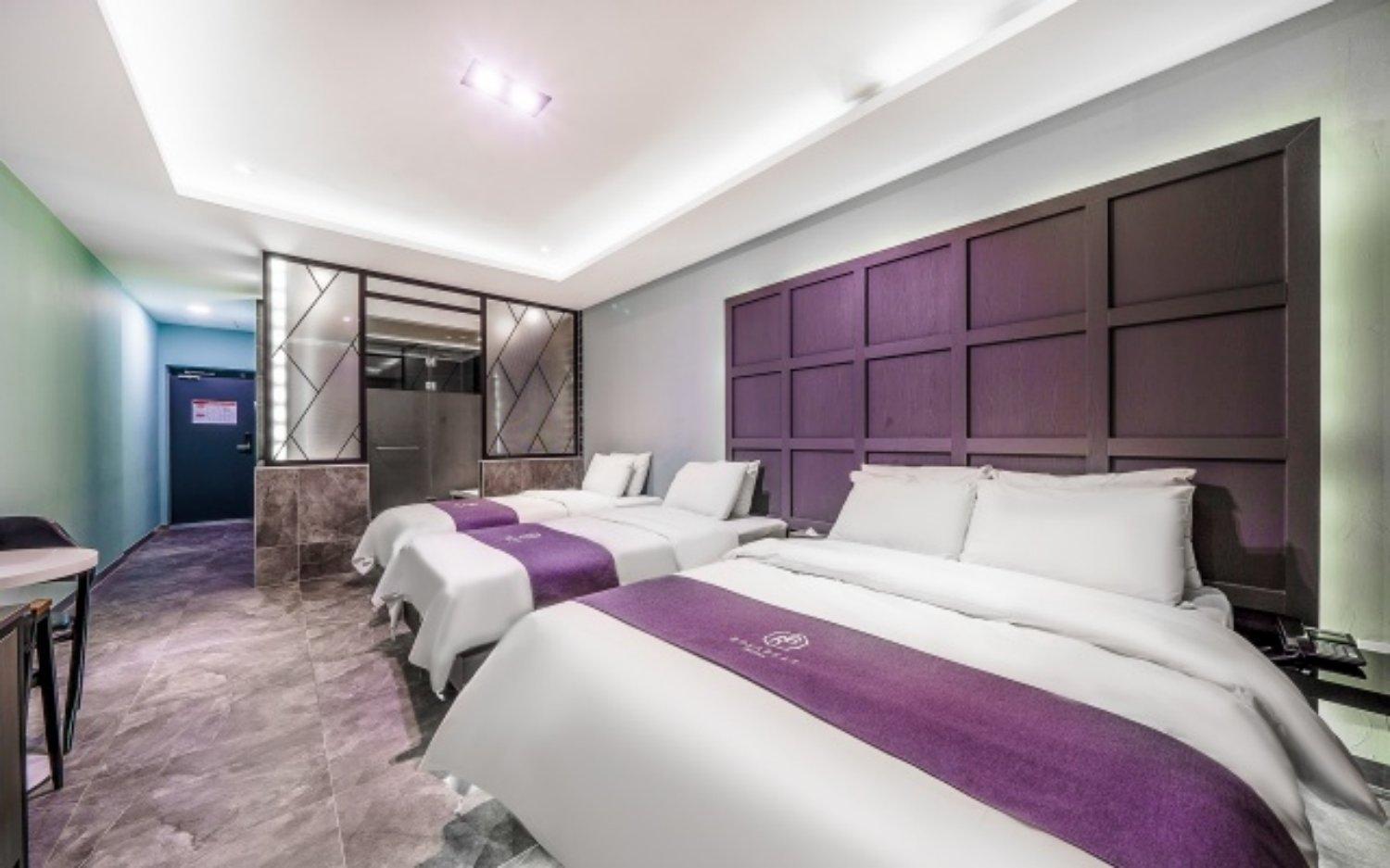 Superior Triple Room photo 3