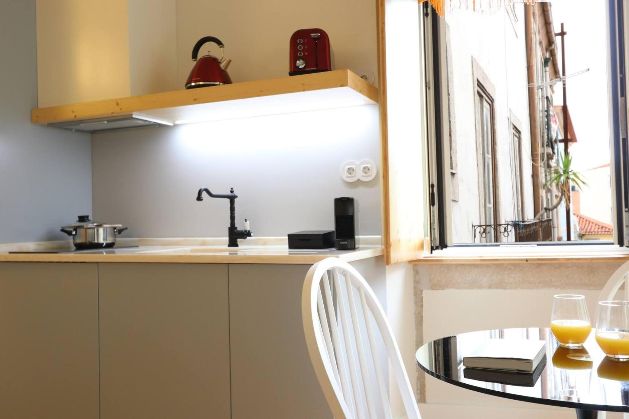 One-Bedroom Apartment with City View photo 2